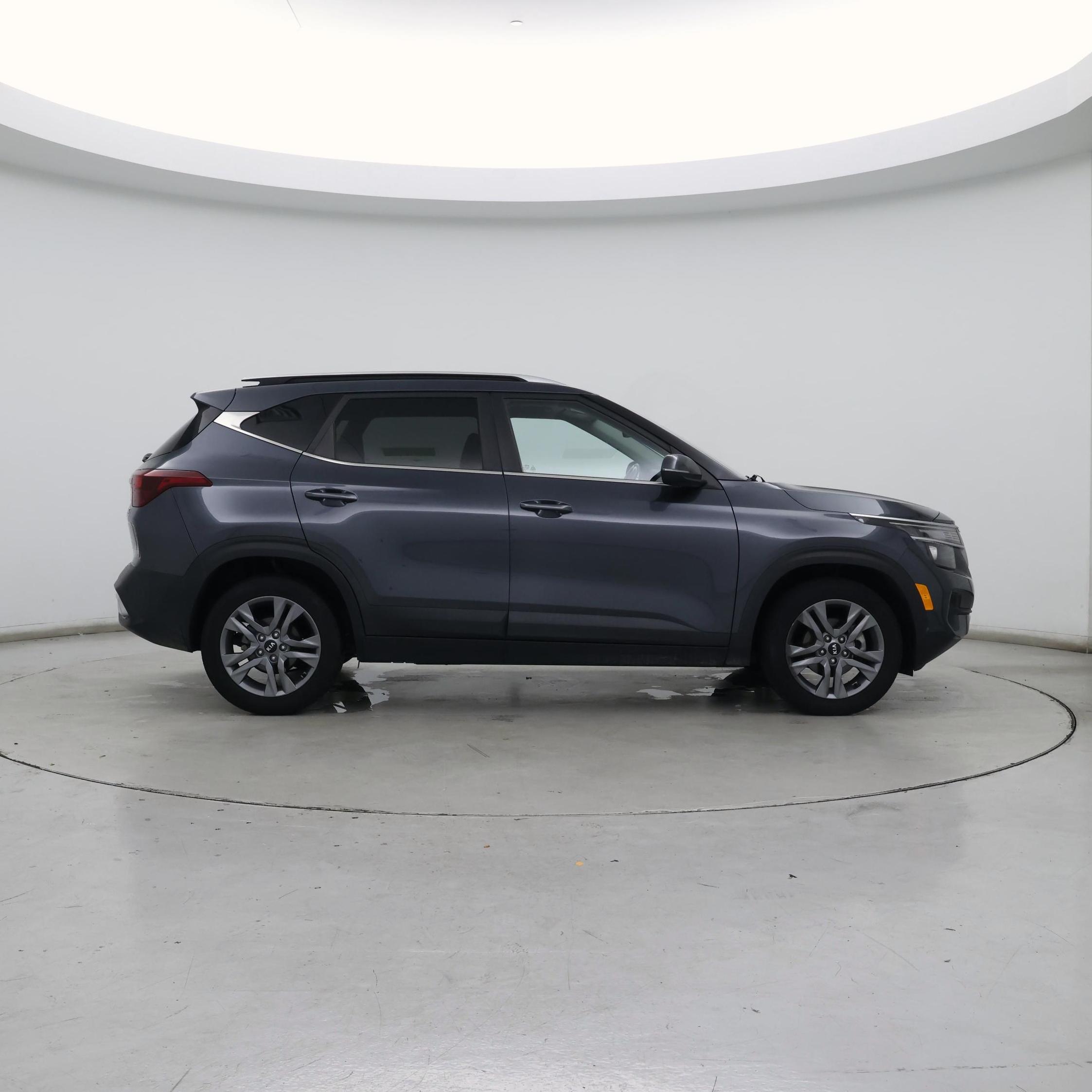 Thumbnail: 2021 Kia Seltos - 7
