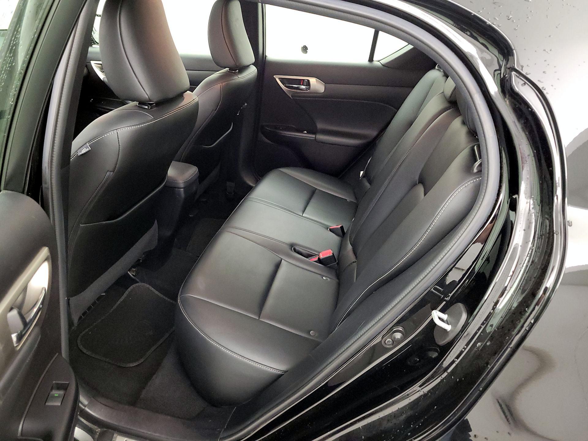 Thumbnail: 2016 Lexus CT - 20