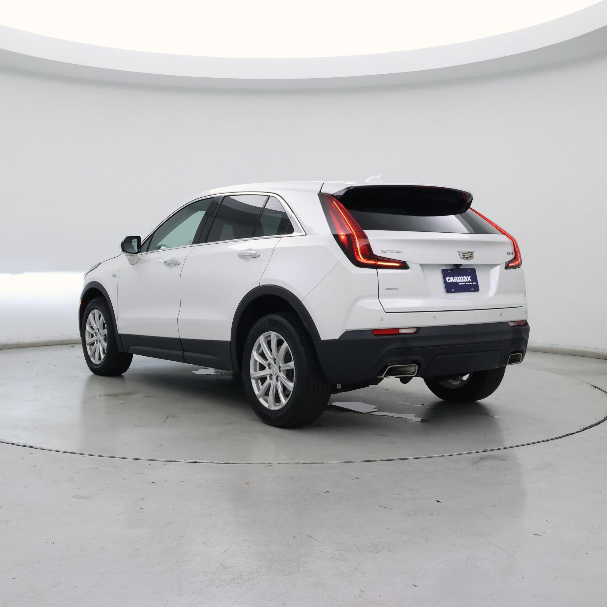 Thumbnail: 2022 Cadillac XT4 - 2