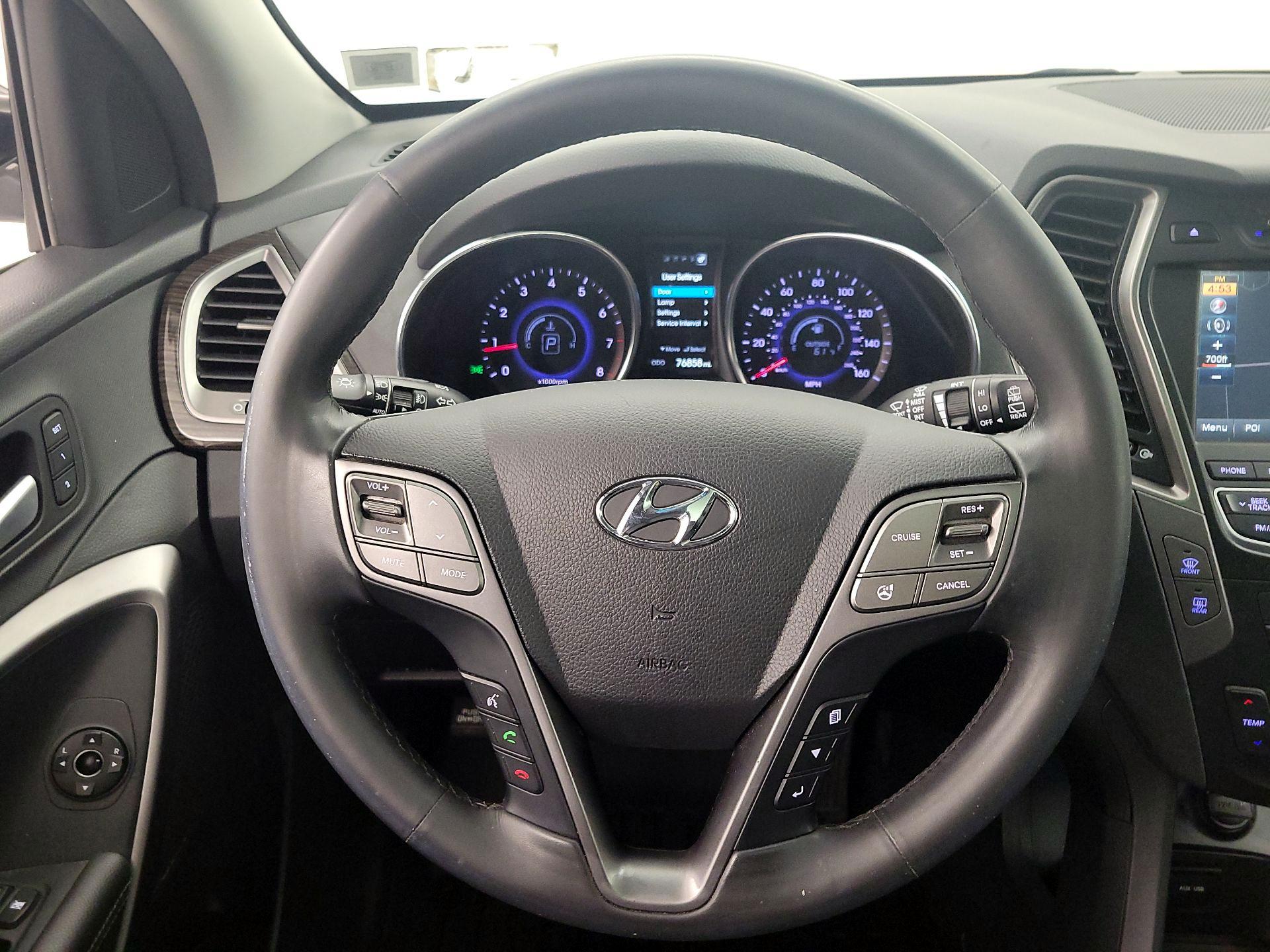 Thumbnail: 2016 Hyundai Santa Fe - 10