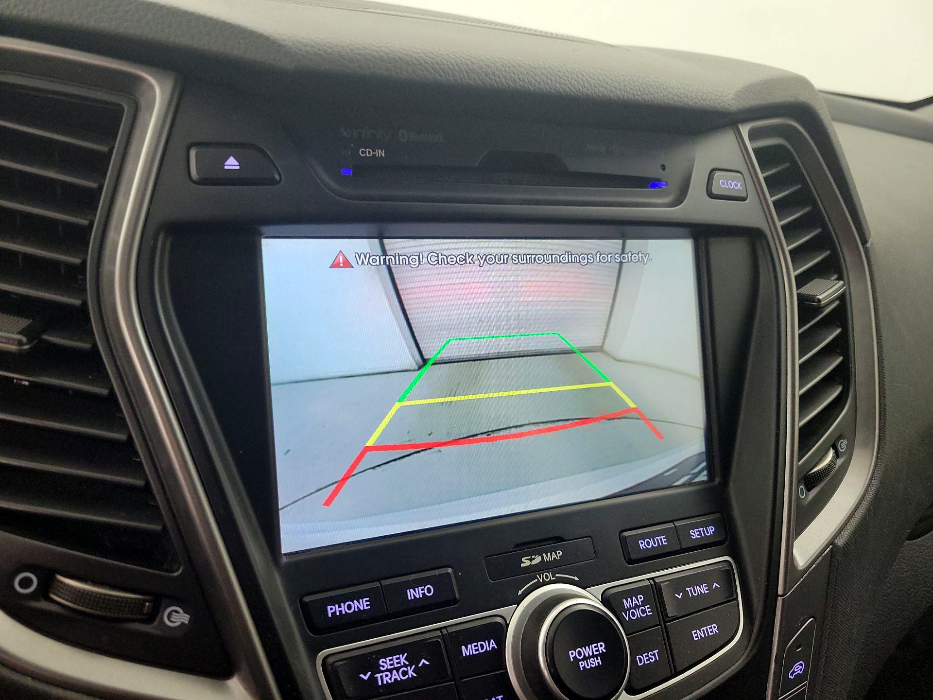 Thumbnail: 2016 Hyundai Santa Fe - 15