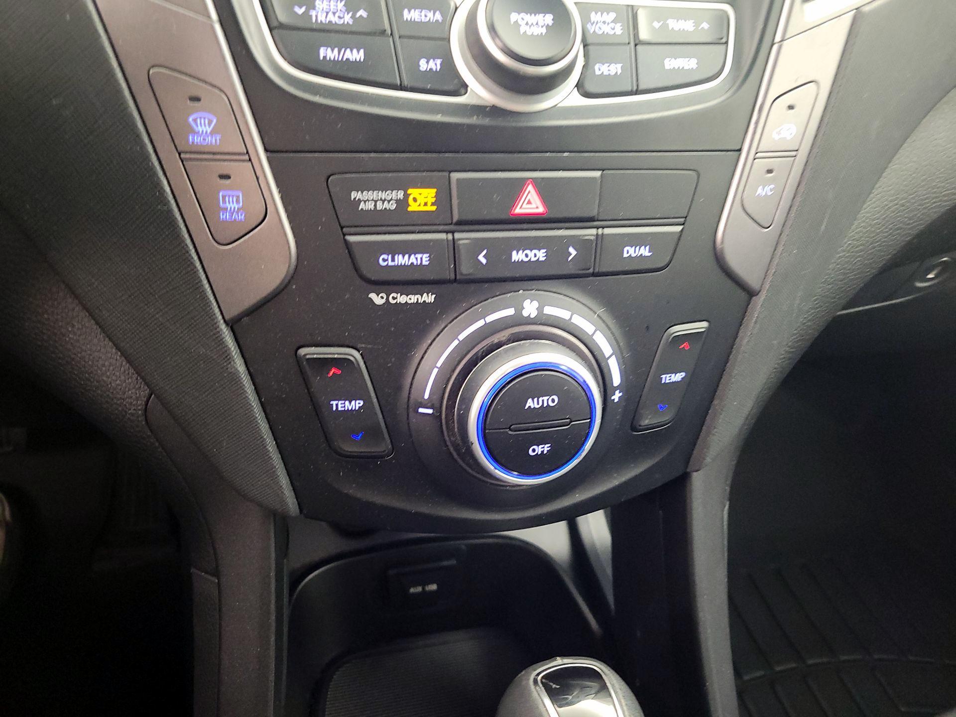 Thumbnail: 2016 Hyundai Santa Fe - 17
