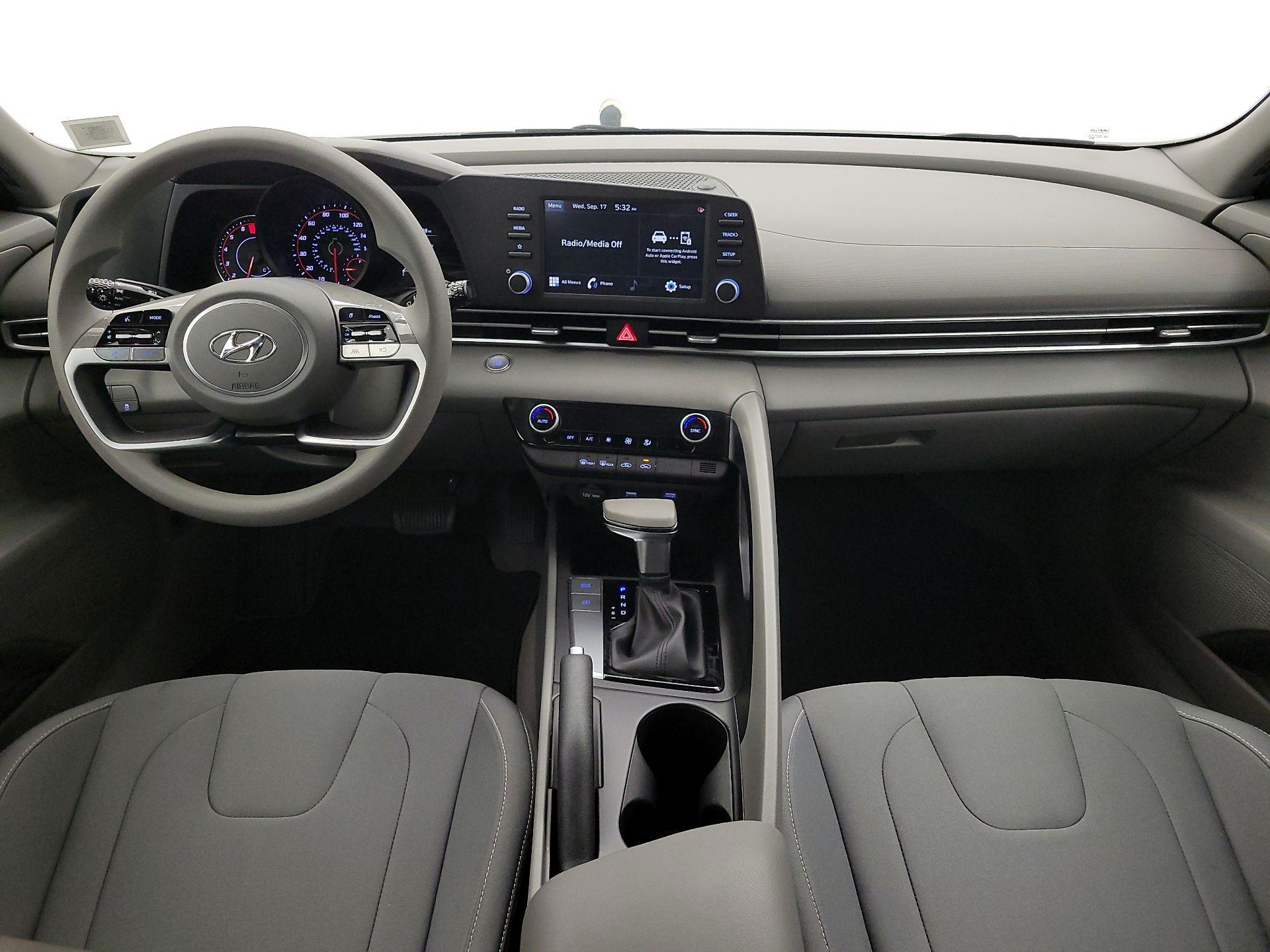 Thumbnail: 2023 Hyundai Elantra - 9