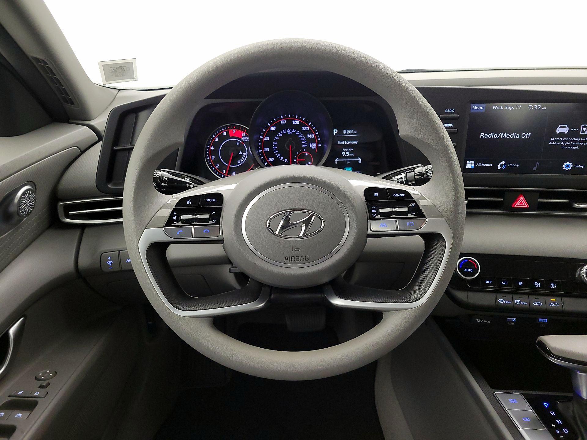 Thumbnail: 2023 Hyundai Elantra - 10