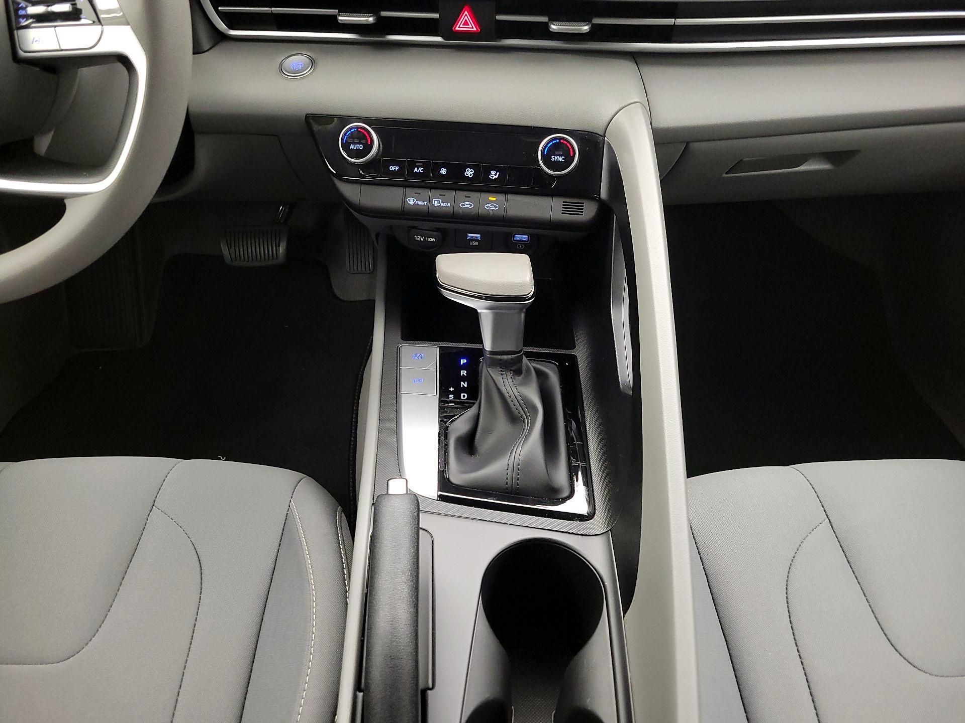 Thumbnail: 2023 Hyundai Elantra - 17