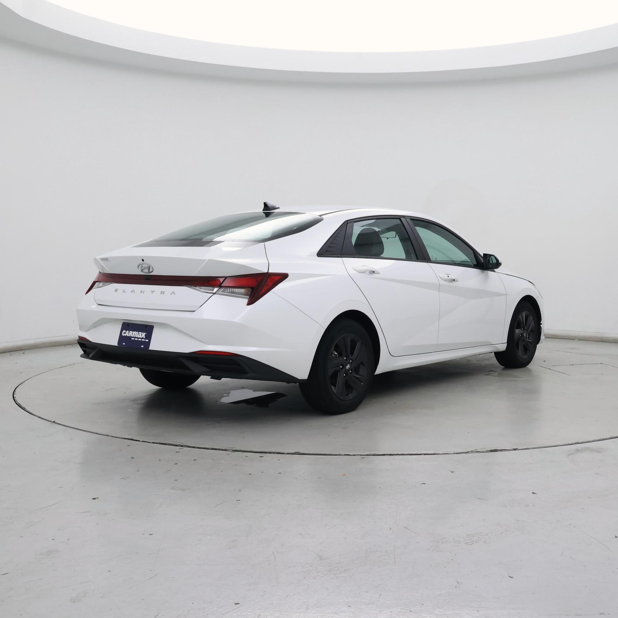 Thumbnail: 2023 Hyundai Elantra - 8