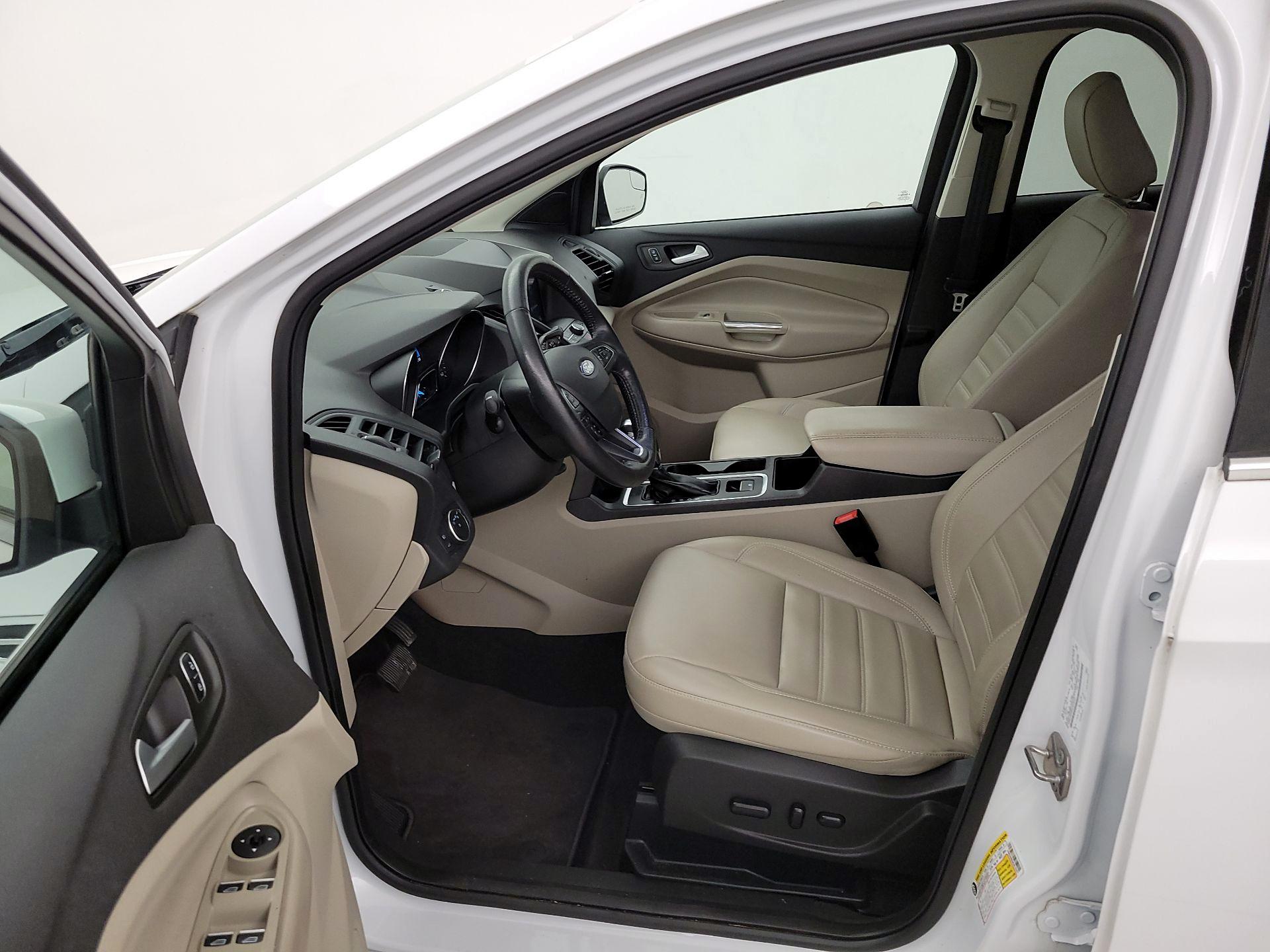 Thumbnail: 2019 Ford Escape - 11