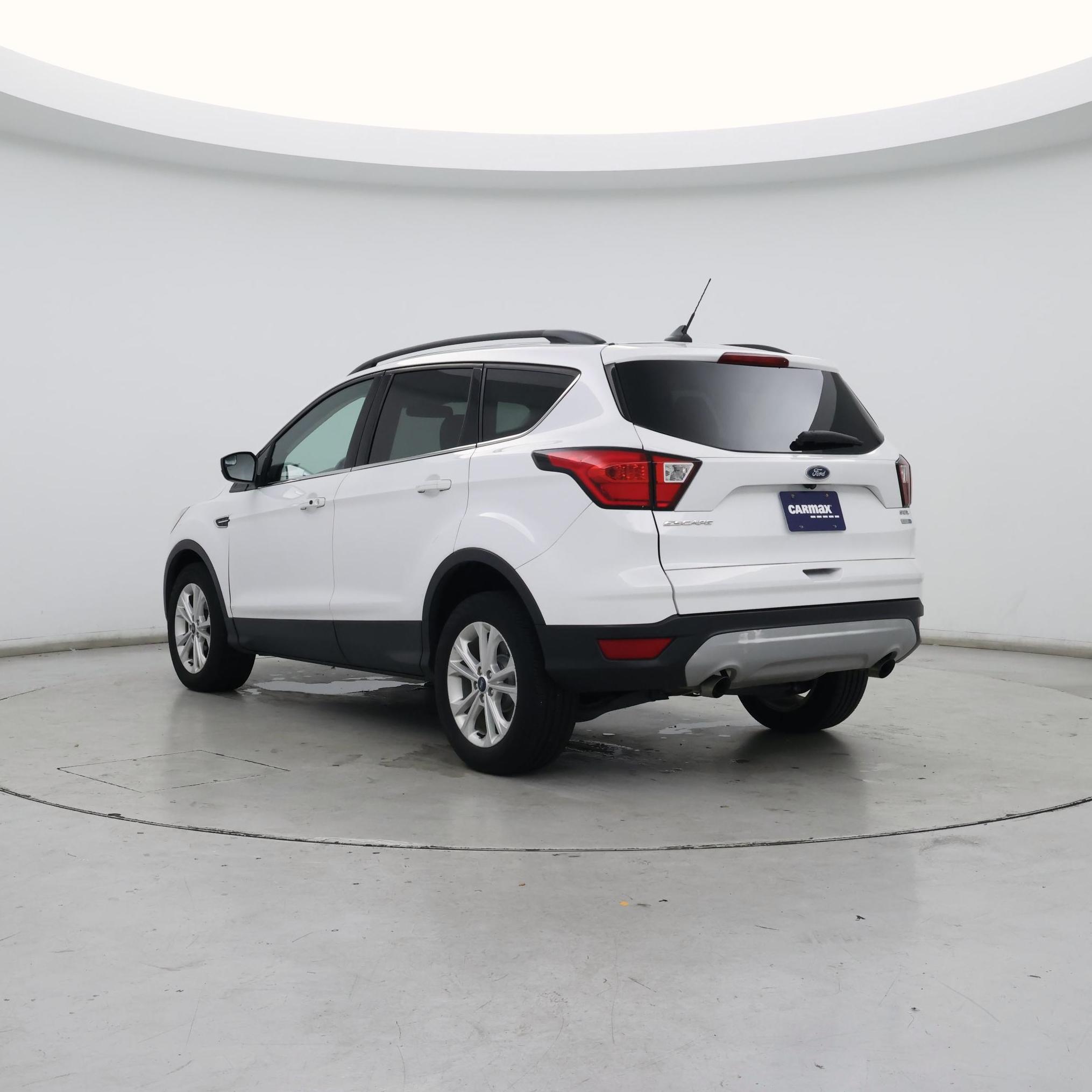 Thumbnail: 2019 Ford Escape - 2