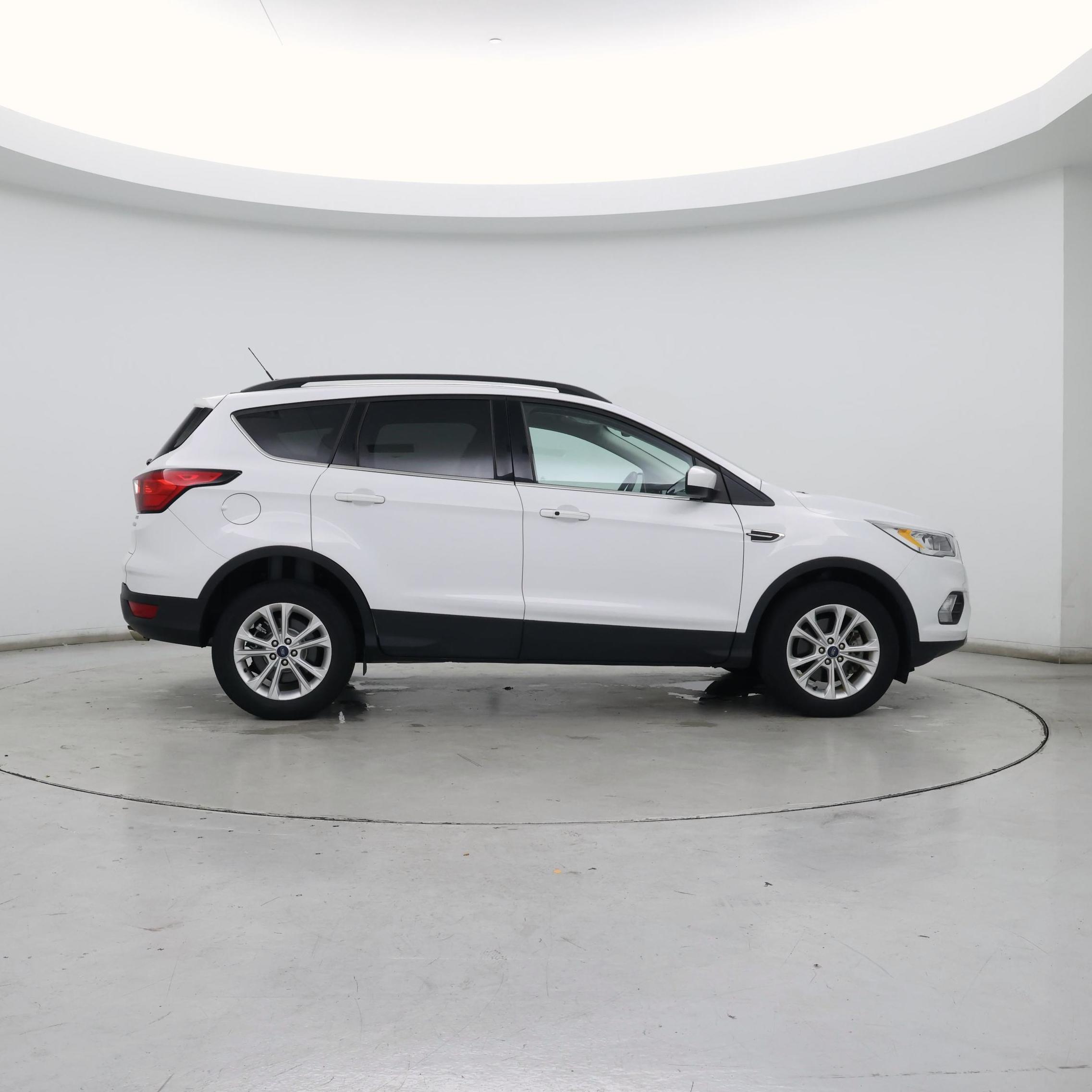 Thumbnail: 2019 Ford Escape - 7