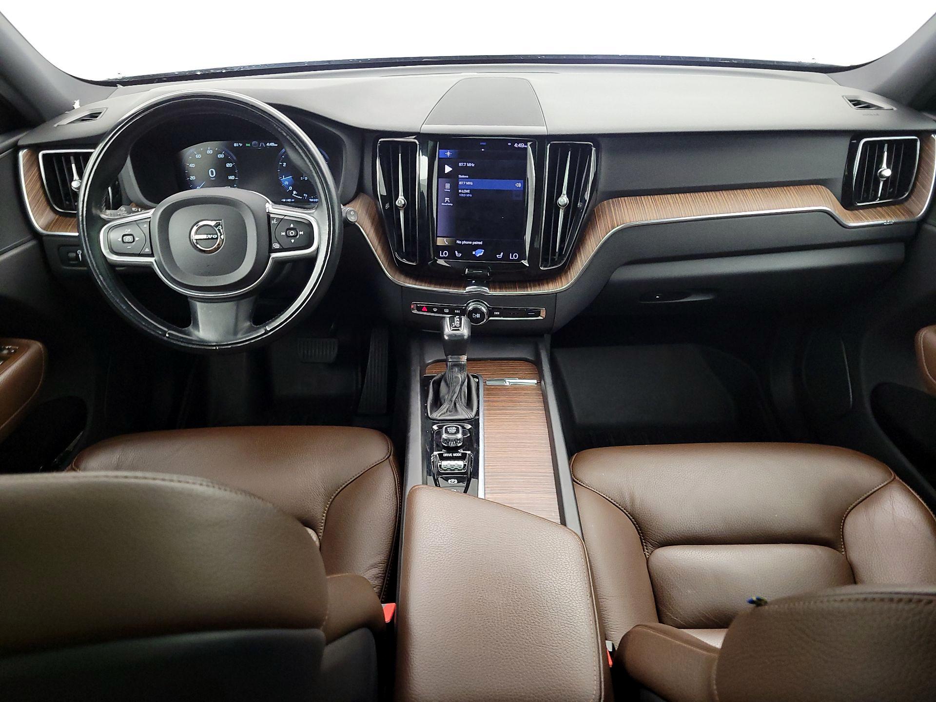 Thumbnail: 2021 Volvo XC60 - 9