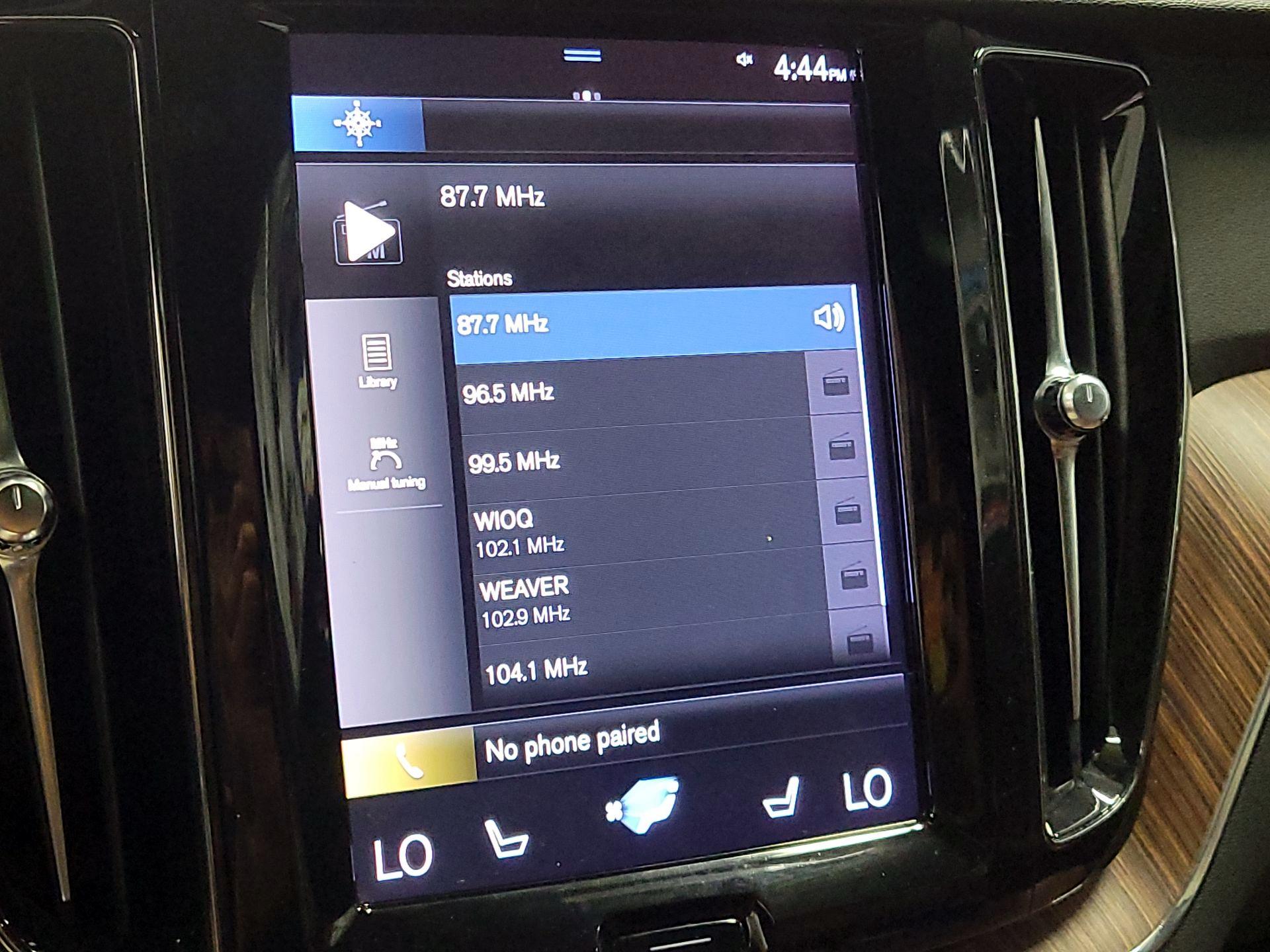 Thumbnail: 2021 Volvo XC60 - 15