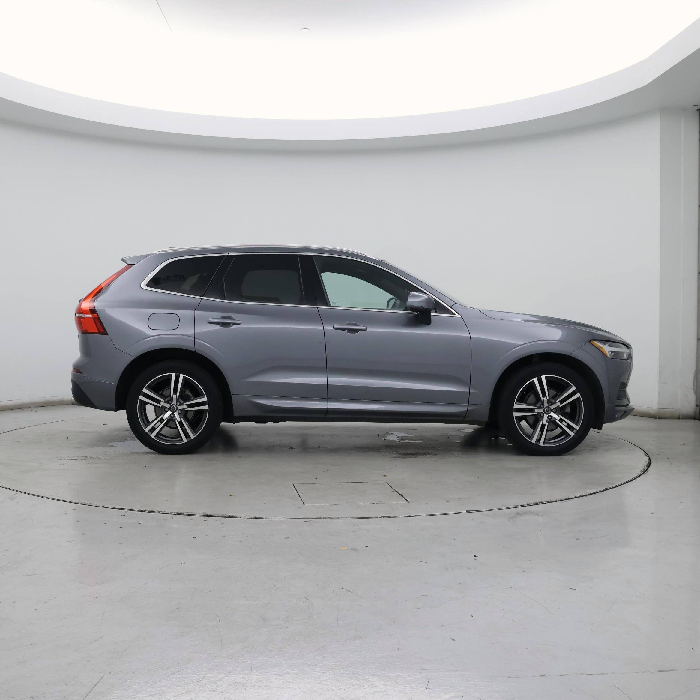 Thumbnail: 2021 Volvo XC60 - 7