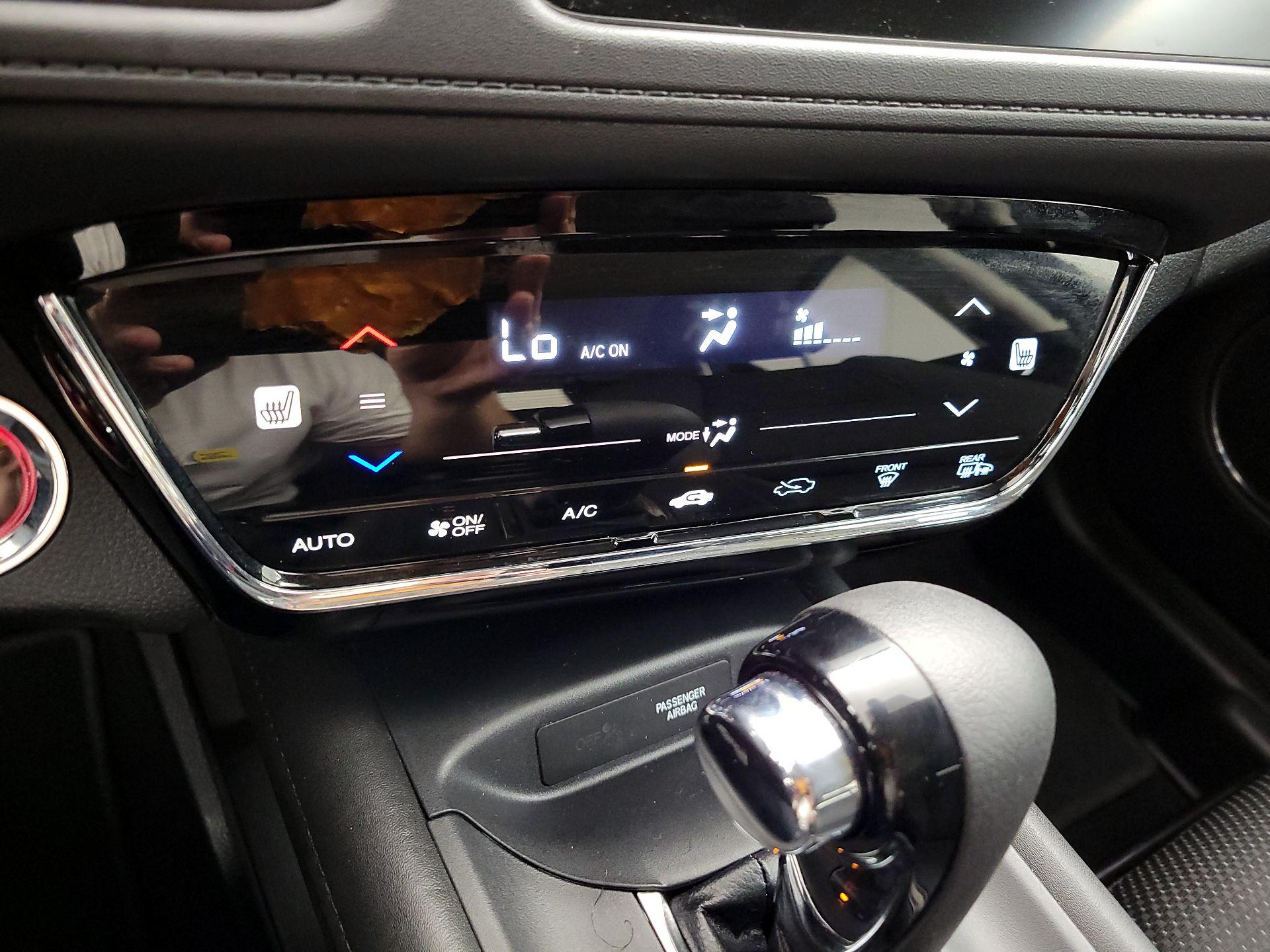 Thumbnail: 2019 Honda HR-V - 16