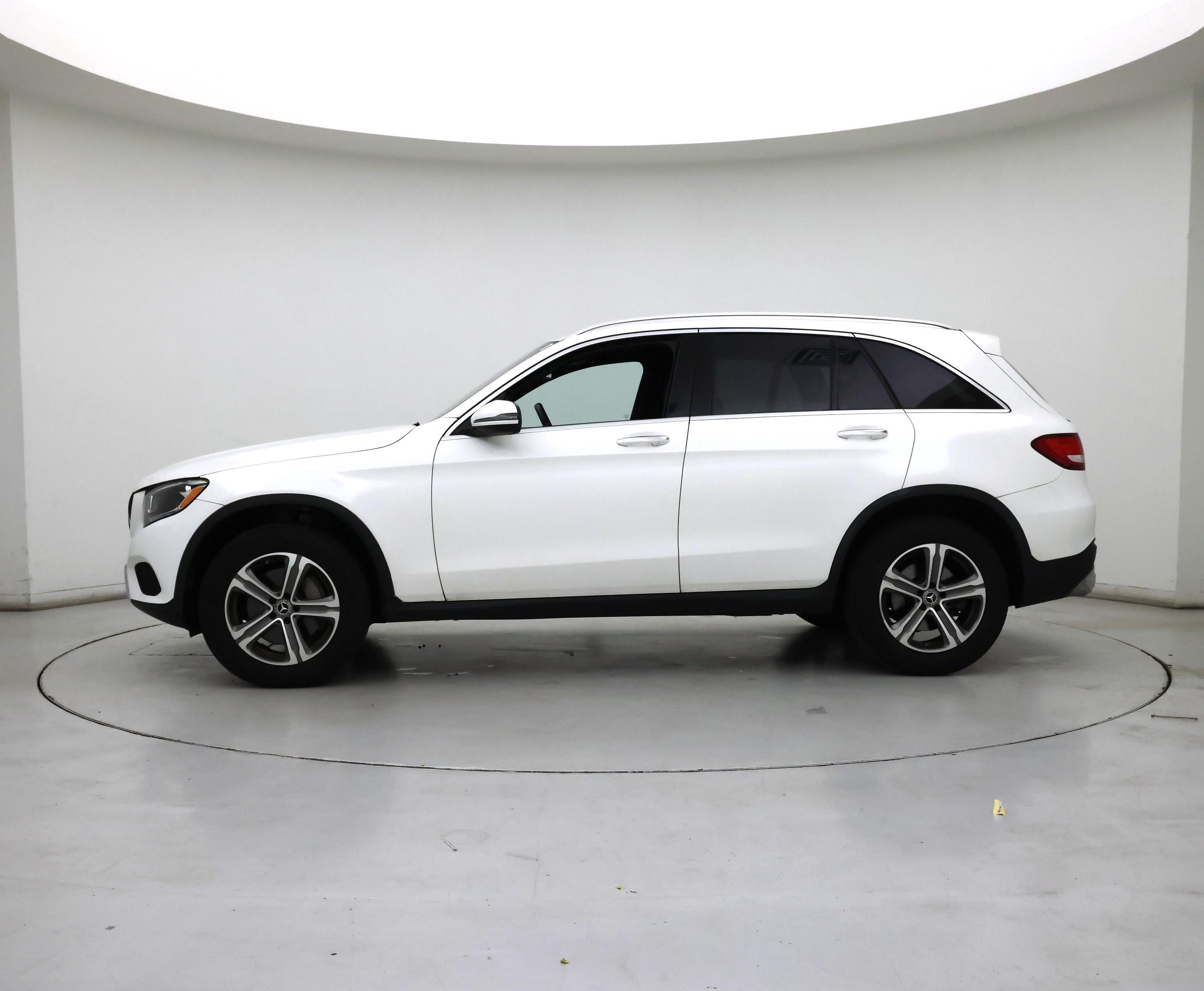 Thumbnail: 2018 Mercedes-Benz GLC - 3