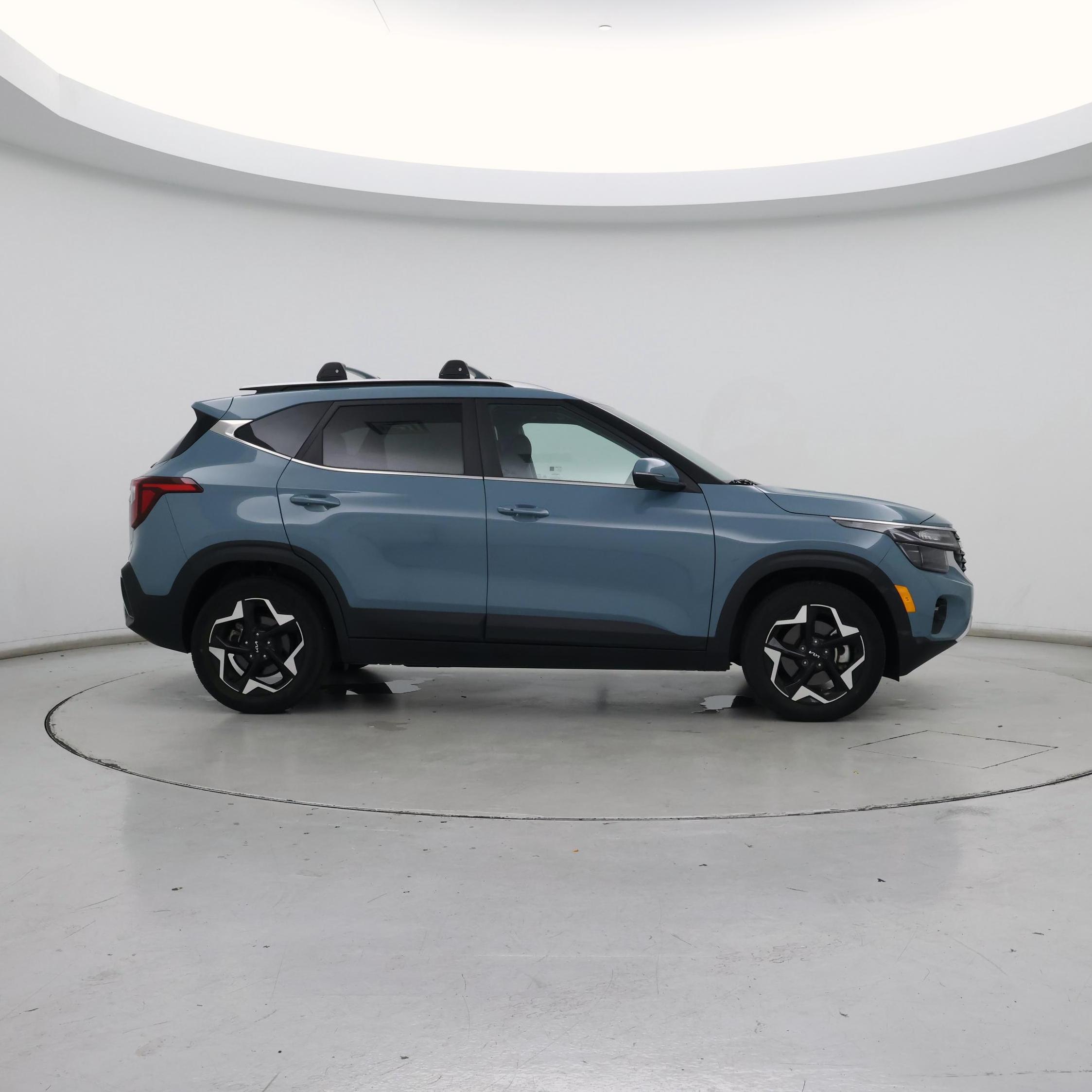 Thumbnail: 2024 Kia Seltos - 7