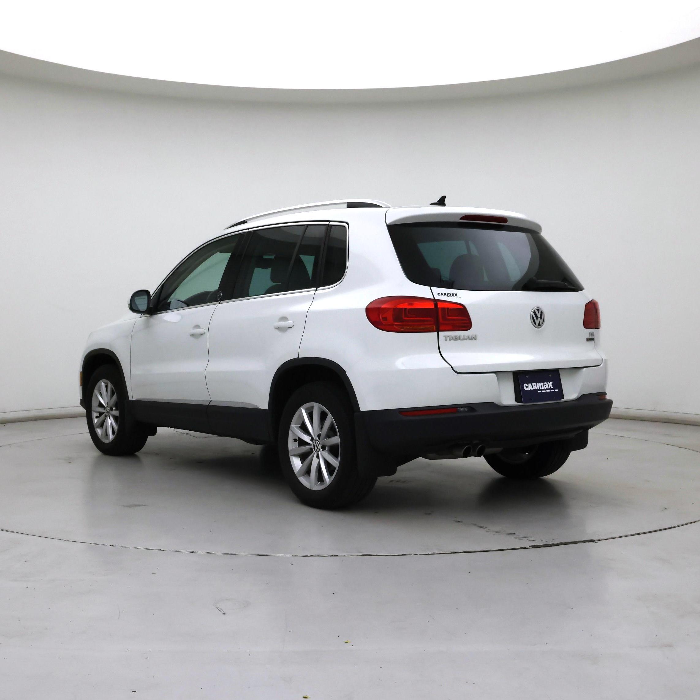 Thumbnail: 2017 Volkswagen Tiguan - 2