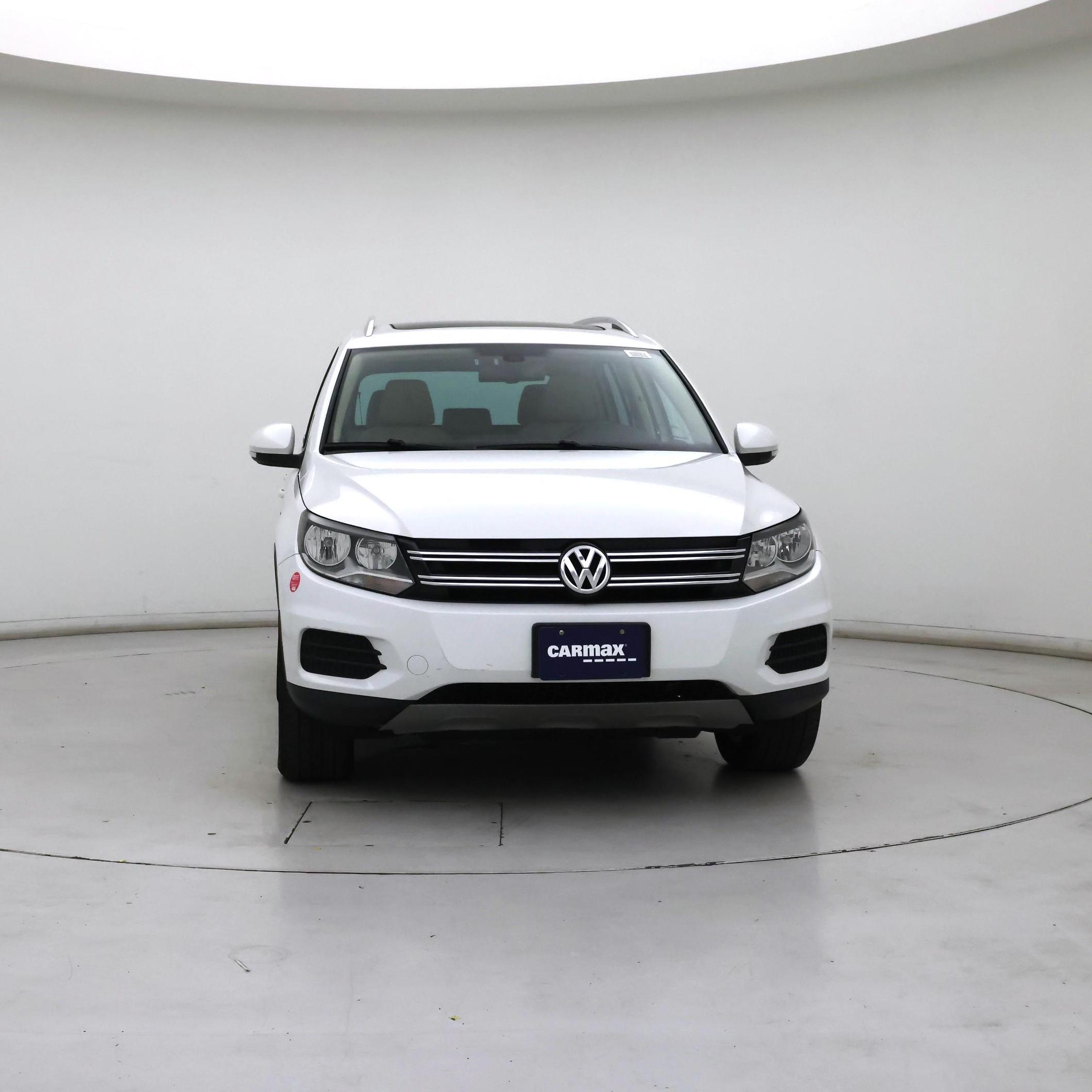 Thumbnail: 2017 Volkswagen Tiguan - 5