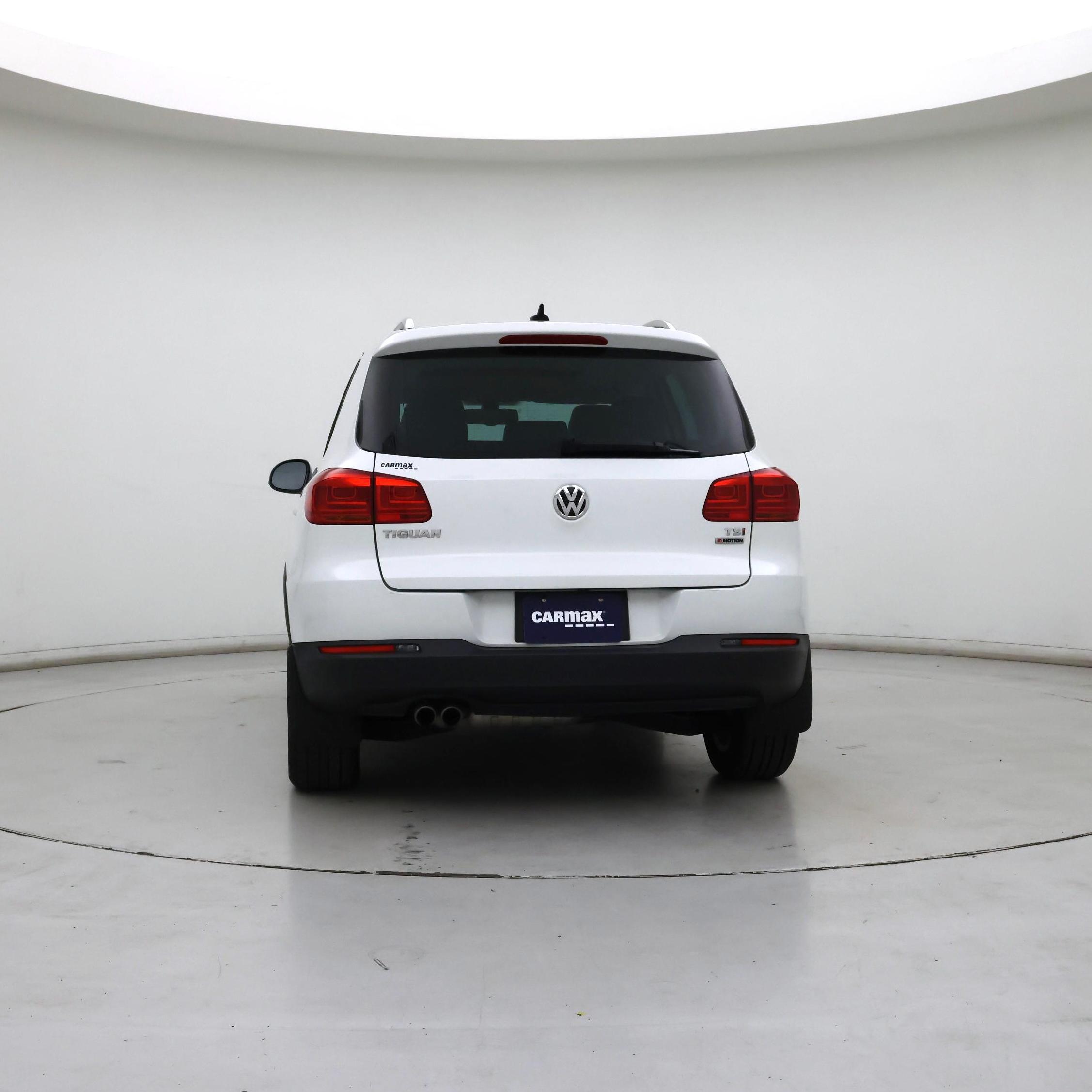 Thumbnail: 2017 Volkswagen Tiguan - 6