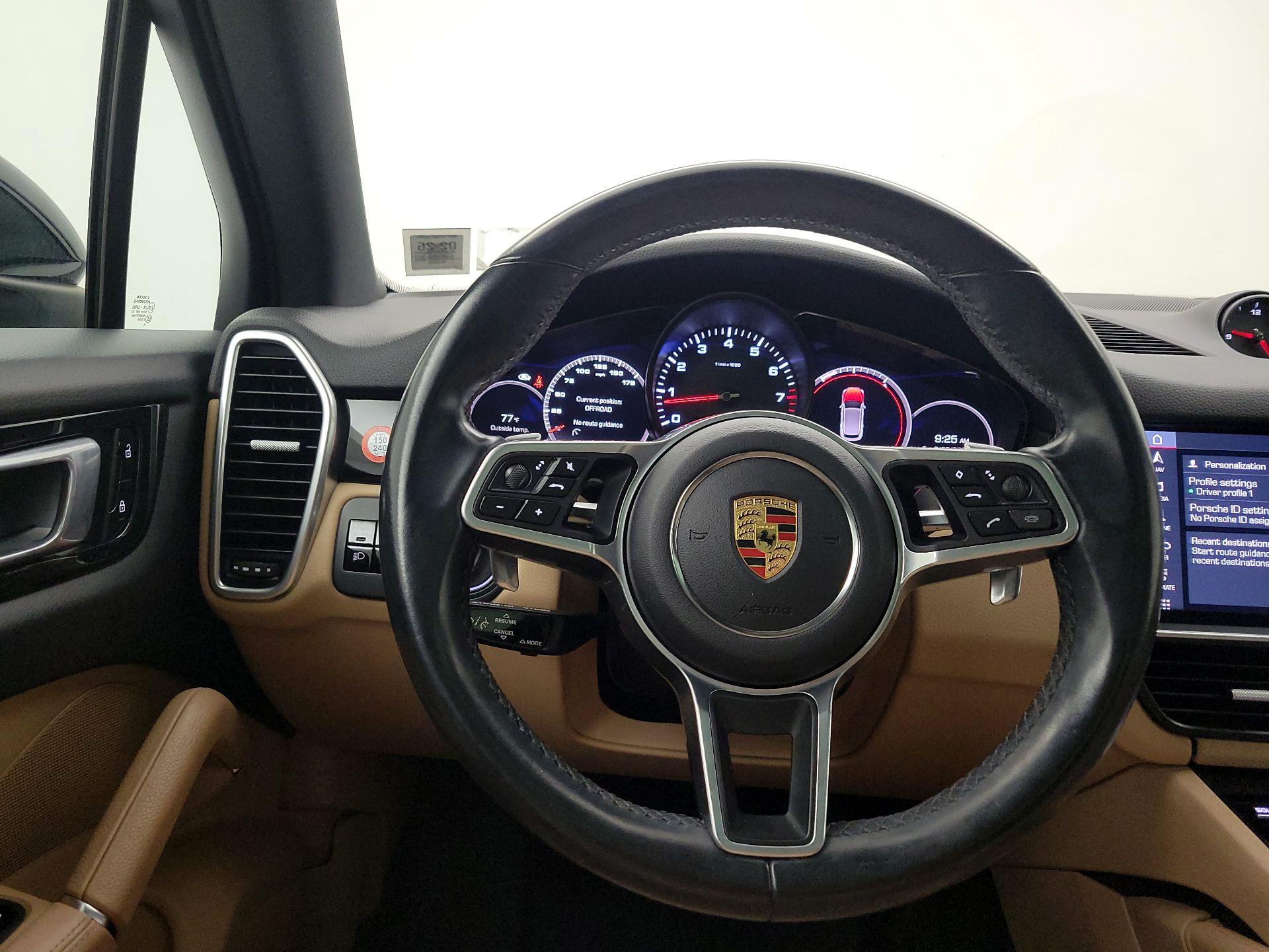 Thumbnail: 2021 Porsche Cayenne - 10