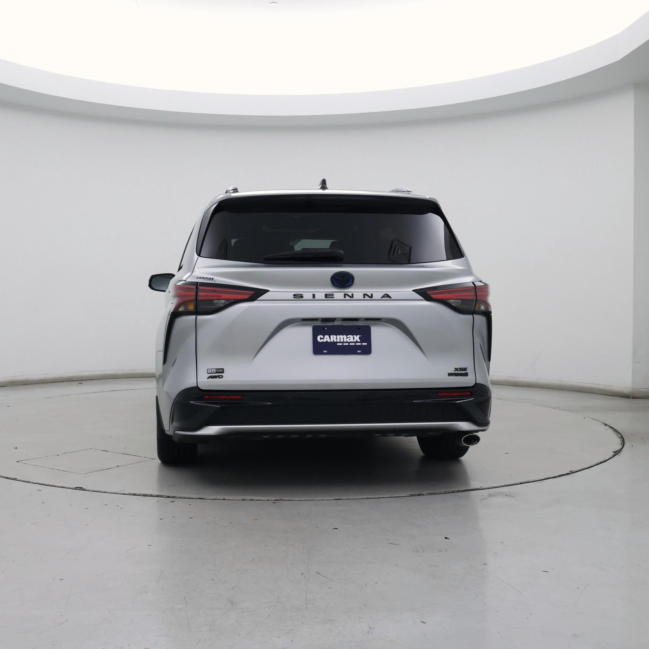 Thumbnail: 2023 Toyota Sienna - 6