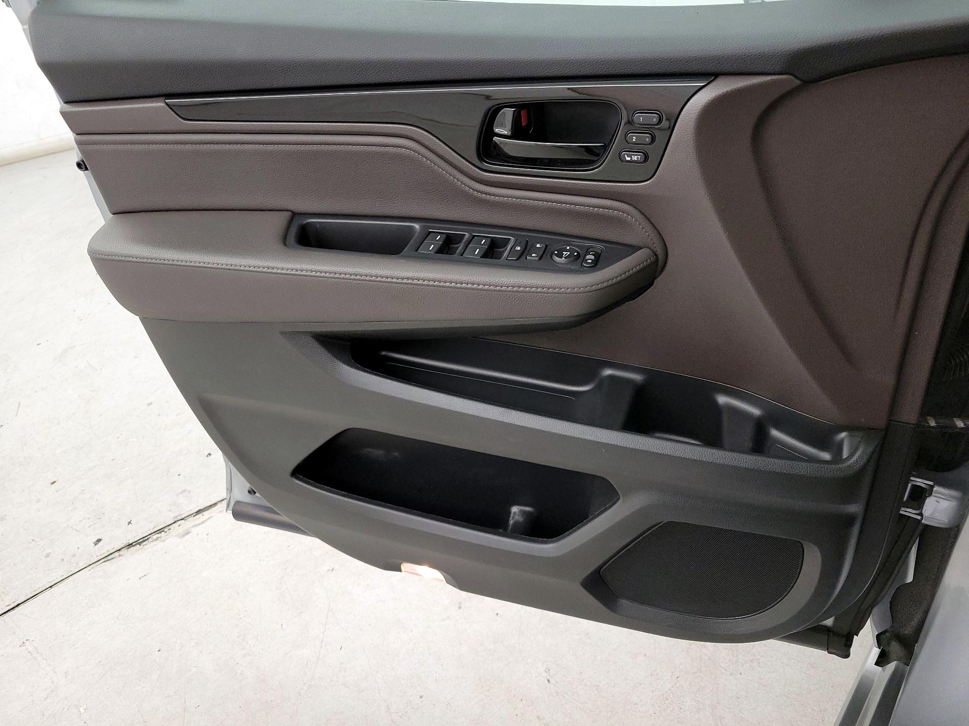 Thumbnail: 2023 Honda Odyssey - 12