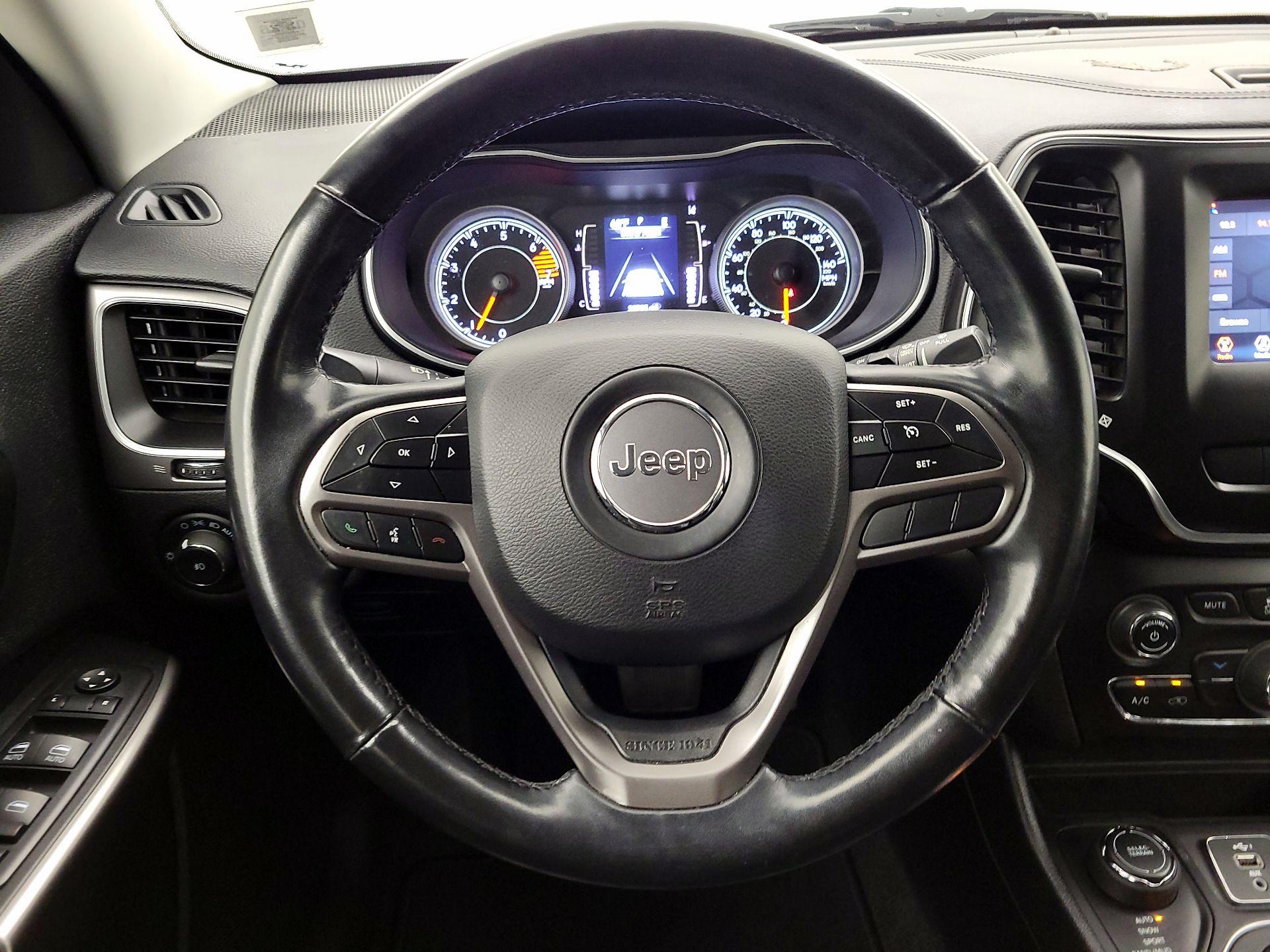 Thumbnail: 2021 Jeep Cherokee - 10