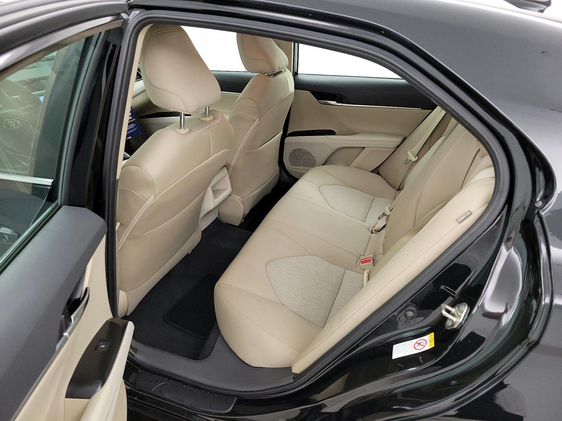 Thumbnail: 2019 Toyota Camry - 19