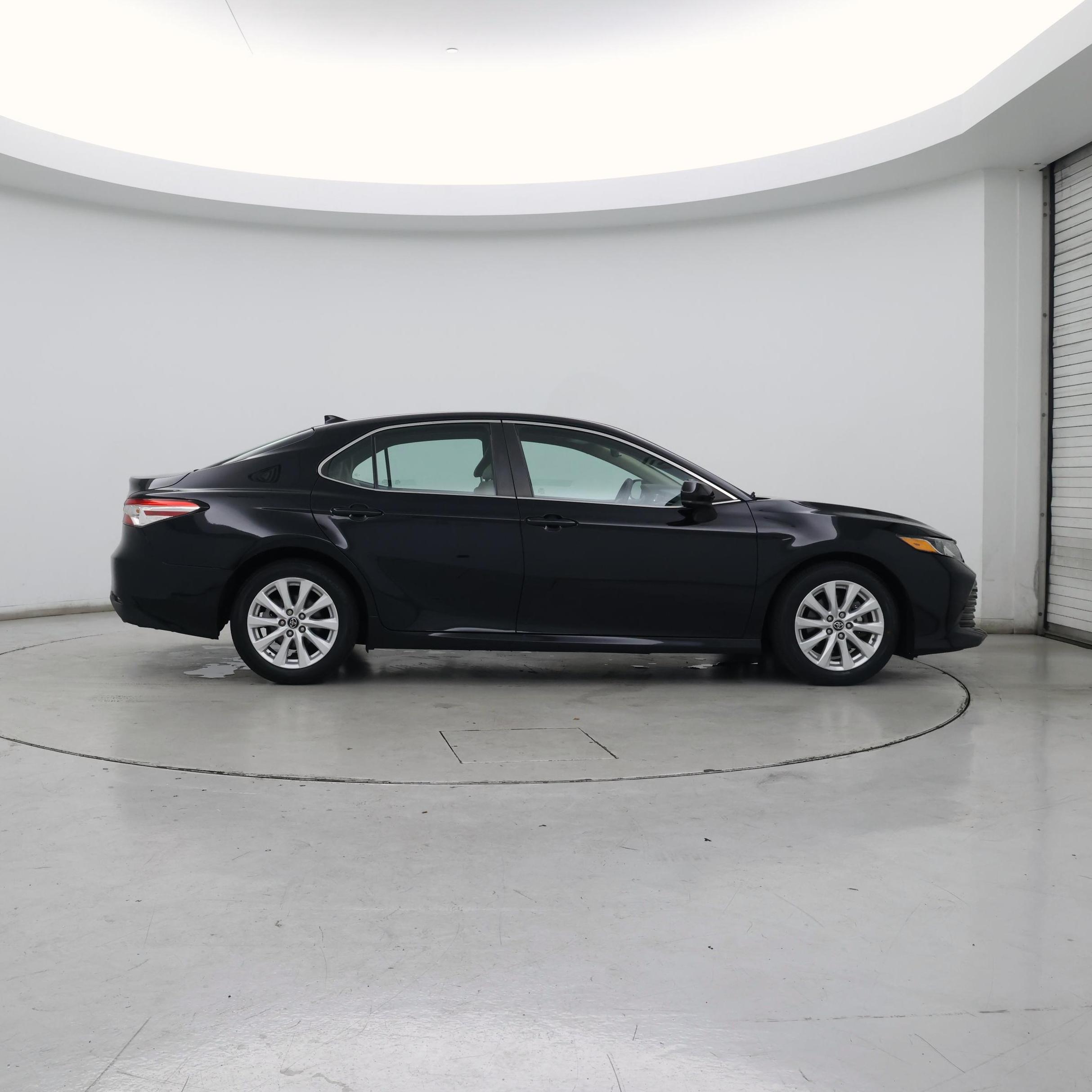 Thumbnail: 2019 Toyota Camry - 7