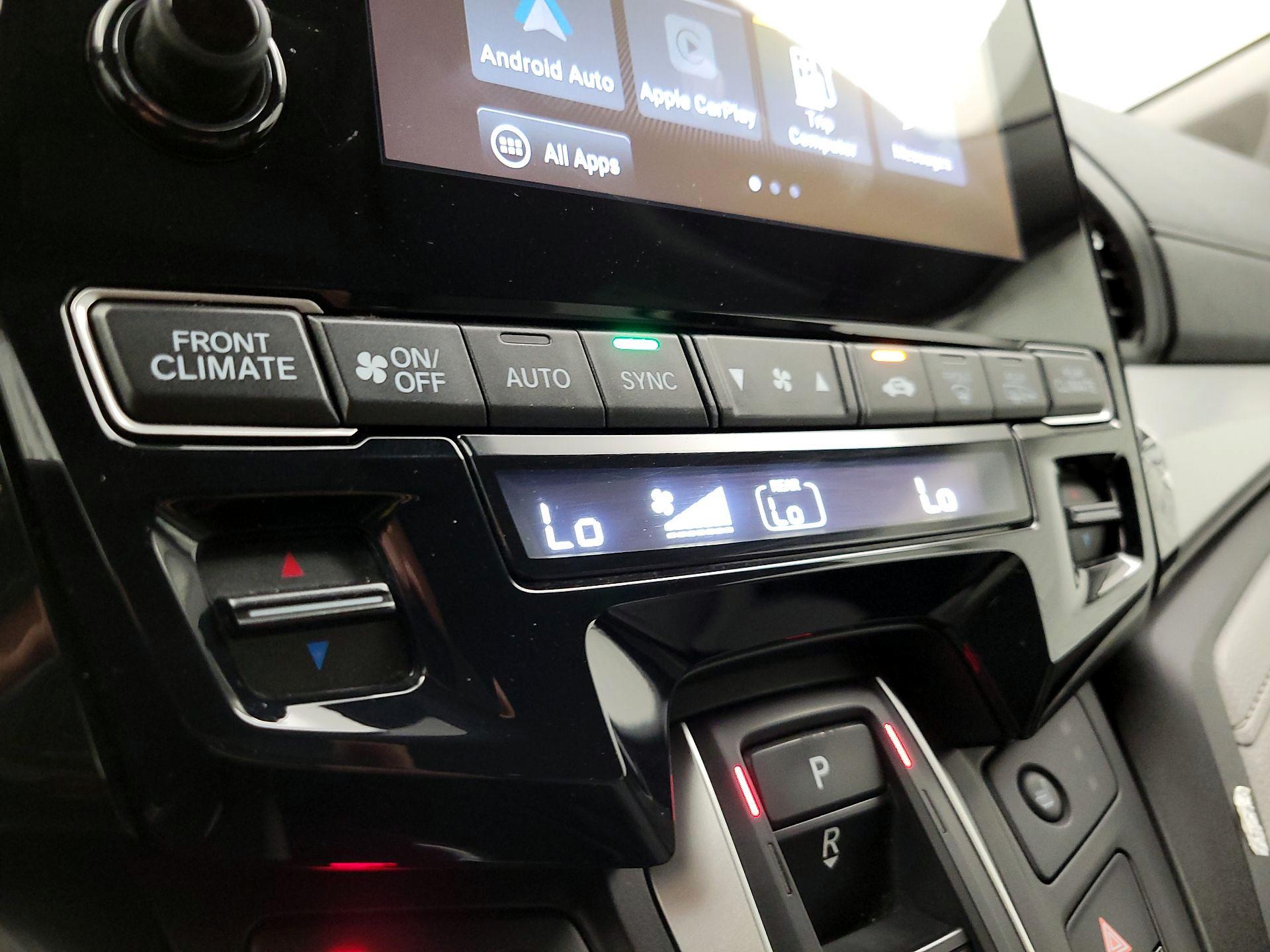 Thumbnail: 2020 Honda Odyssey - 16