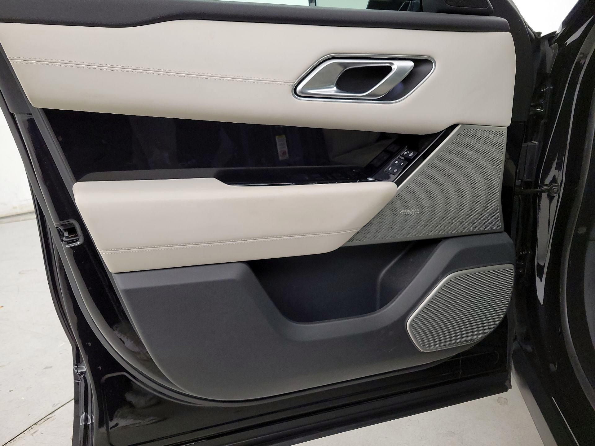 Thumbnail: 2019 Land Rover Range Rover Velar - 12