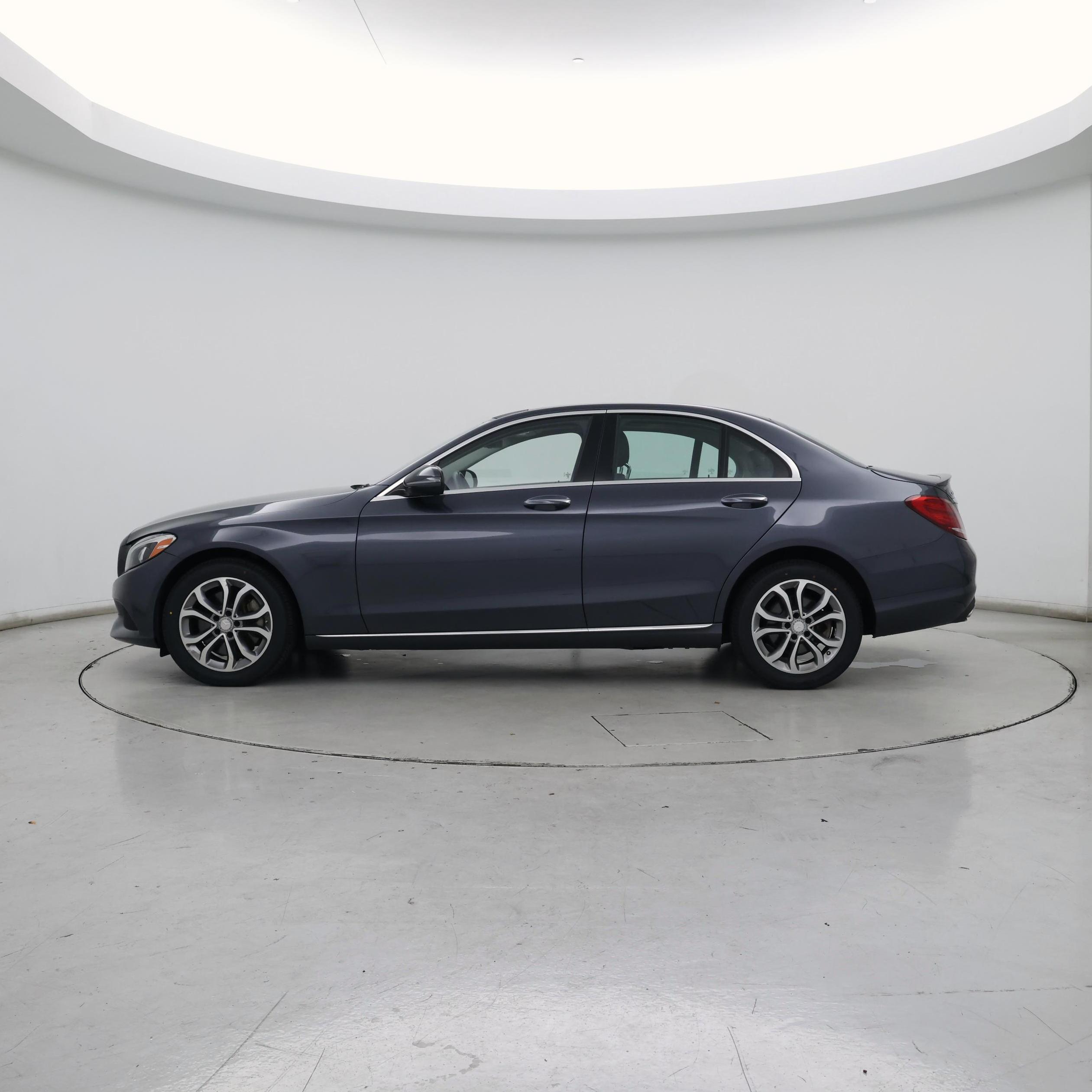 Thumbnail: 2016 Mercedes-Benz C-Class - 3