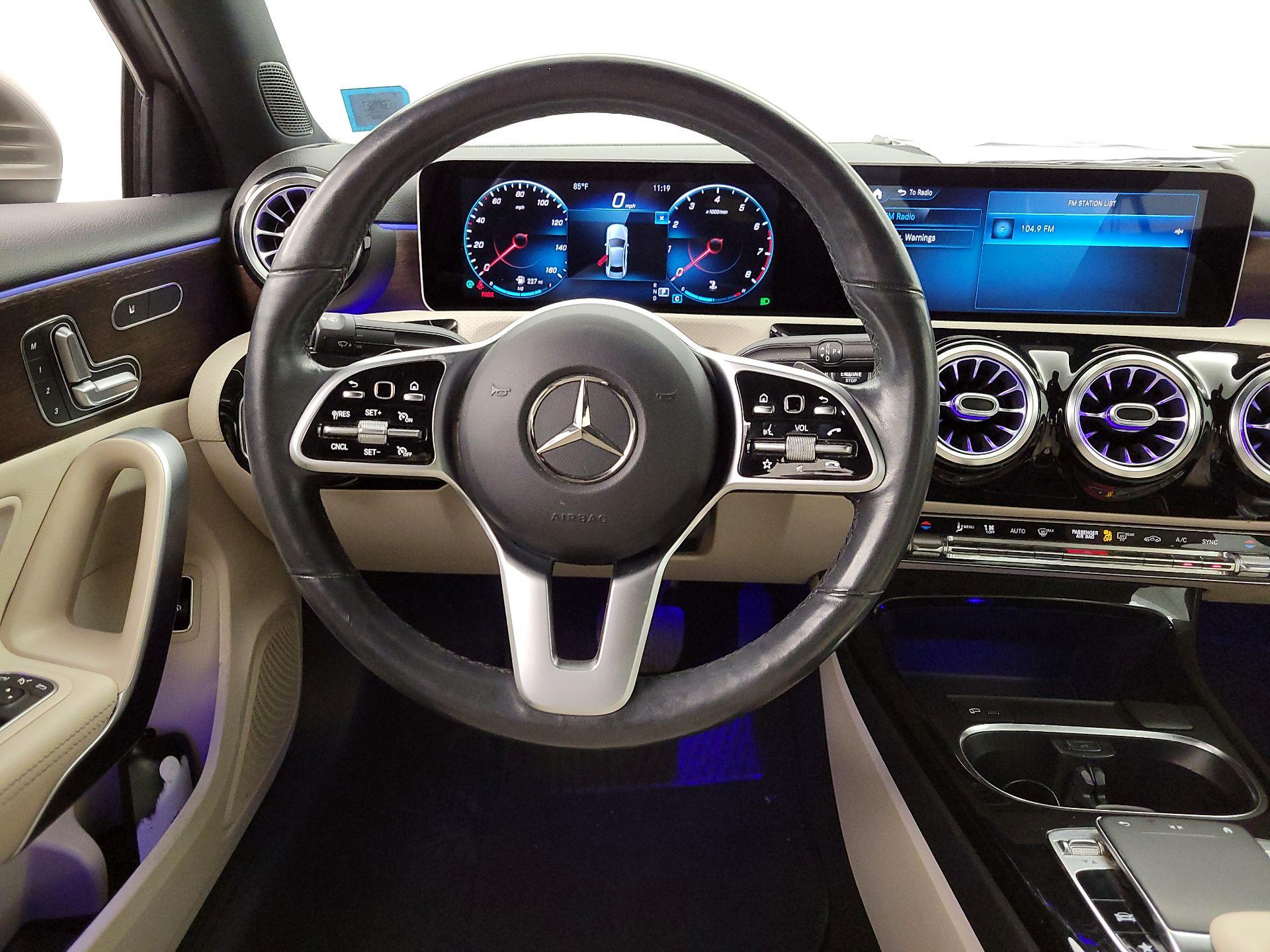 Thumbnail: 2019 Mercedes-Benz A-Class - 10