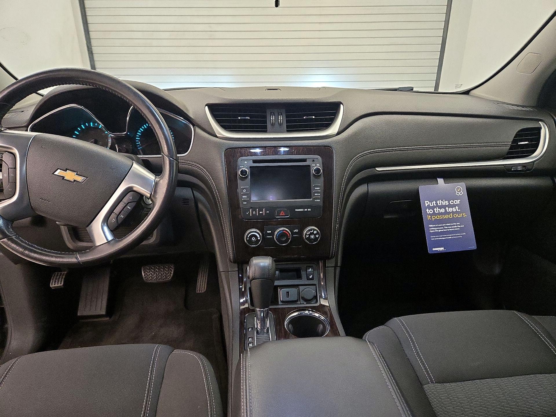 Thumbnail: 2017 Chevrolet Traverse - 9