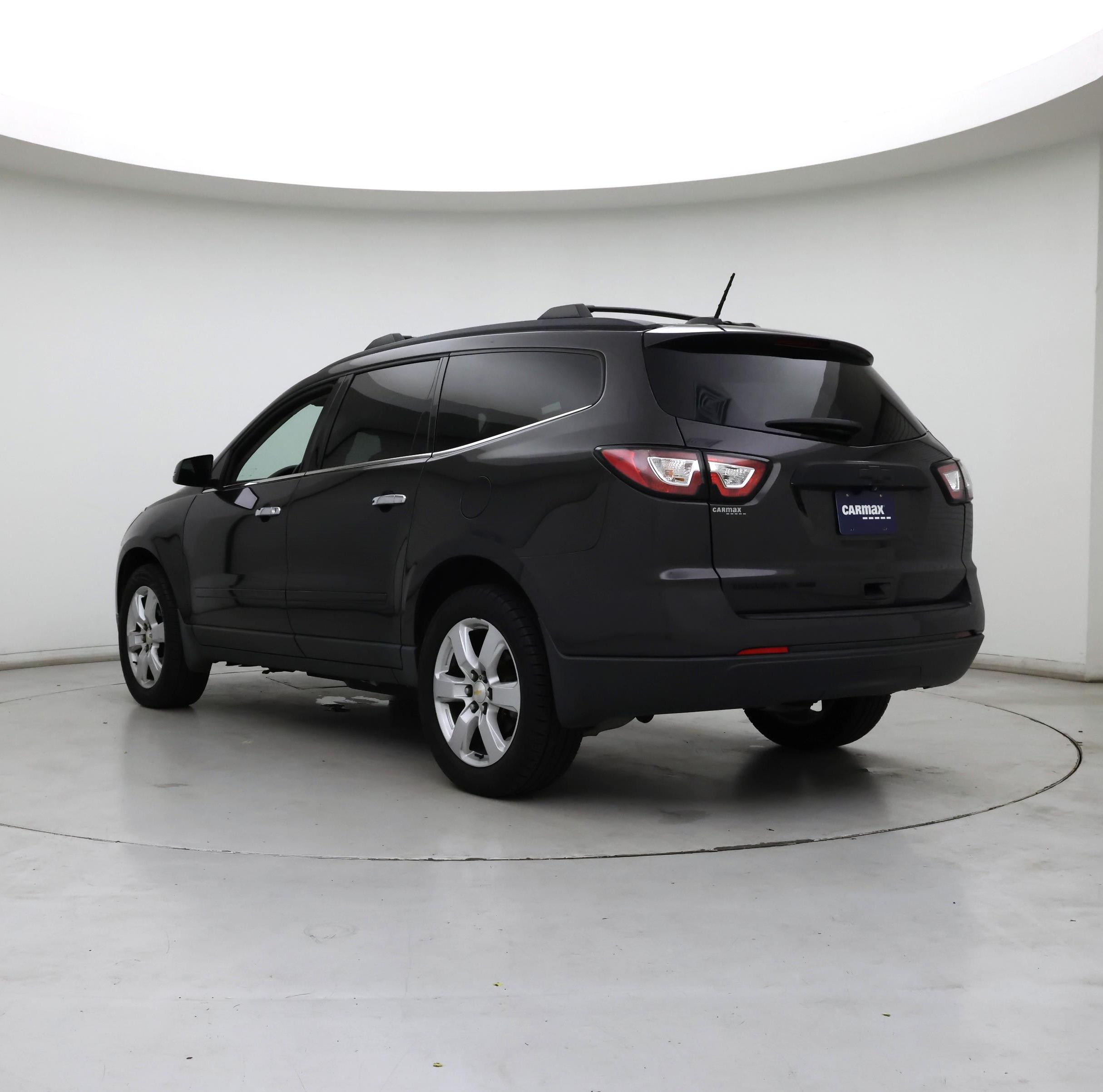 Thumbnail: 2017 Chevrolet Traverse - 2