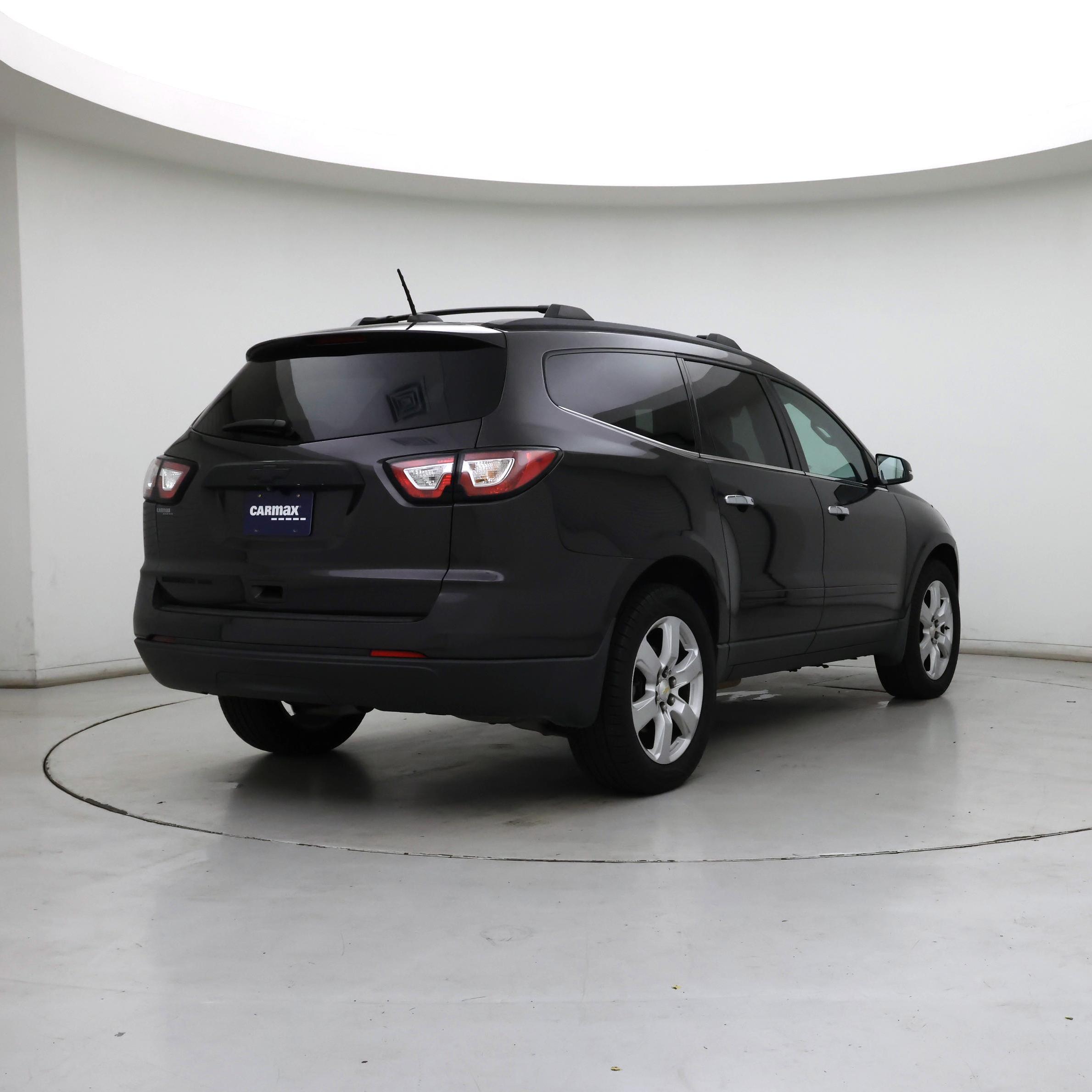 Thumbnail: 2017 Chevrolet Traverse - 8