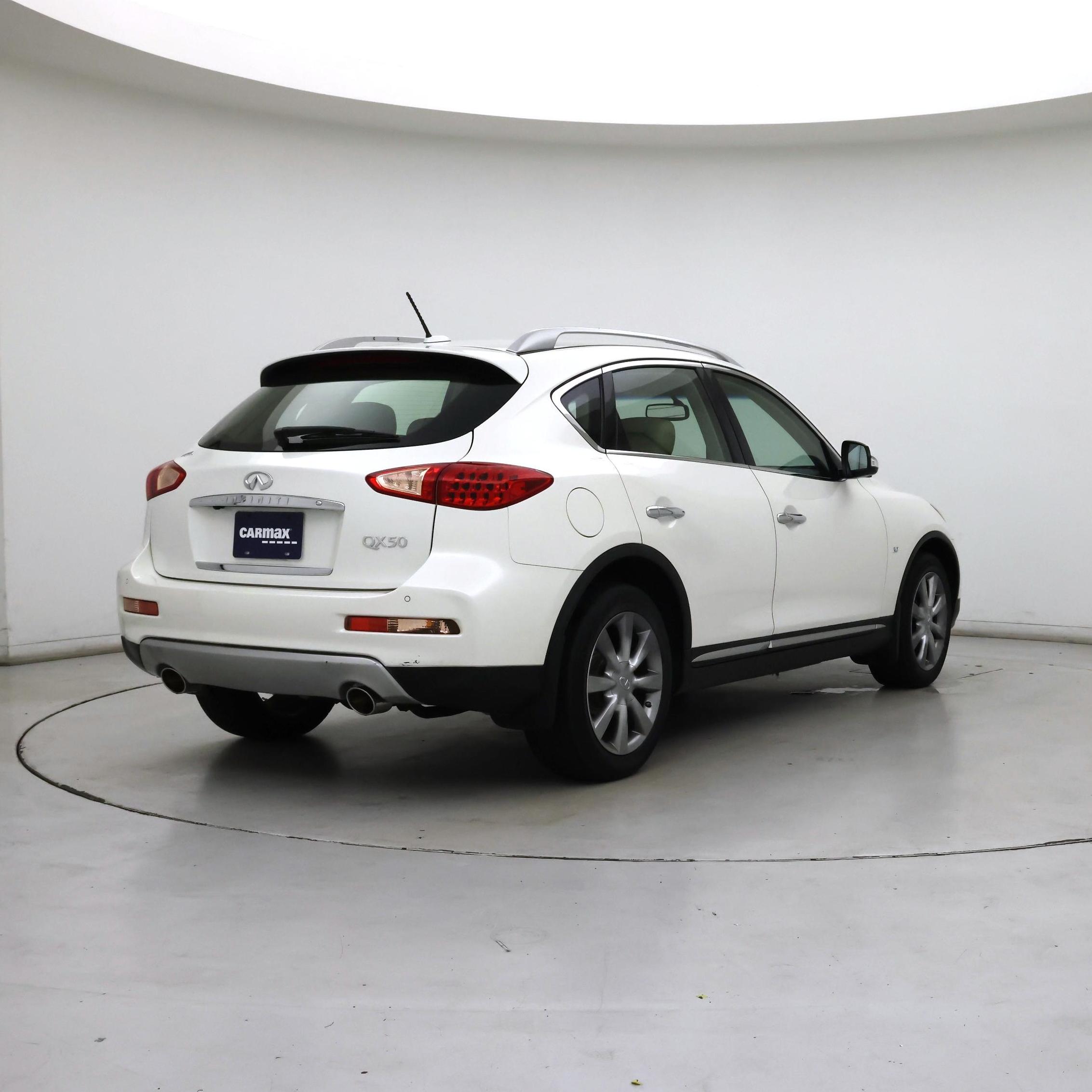 Thumbnail: 2017 INFINITI QX50 - 8