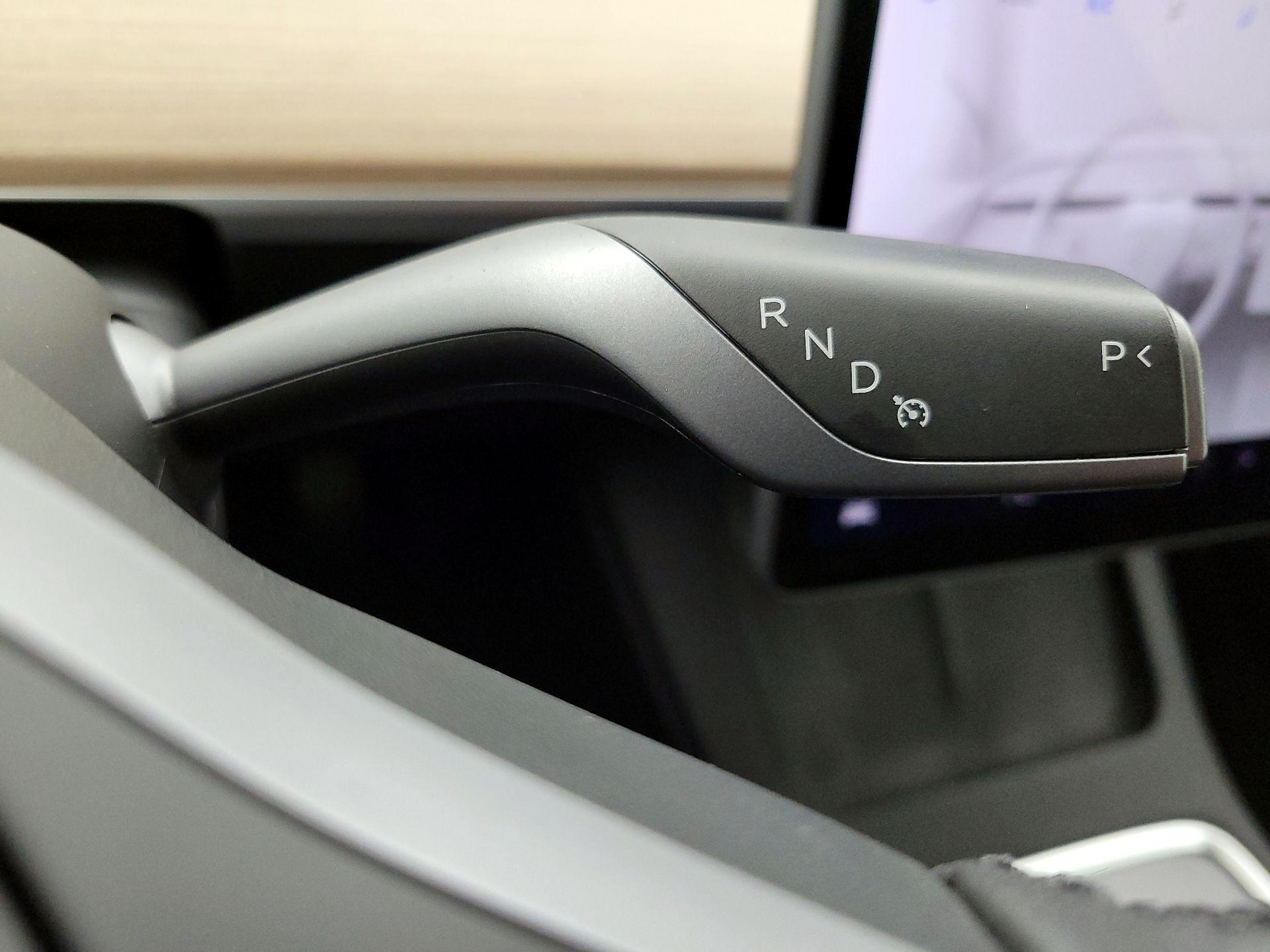 Thumbnail: 2022 Tesla Model 3 - 17