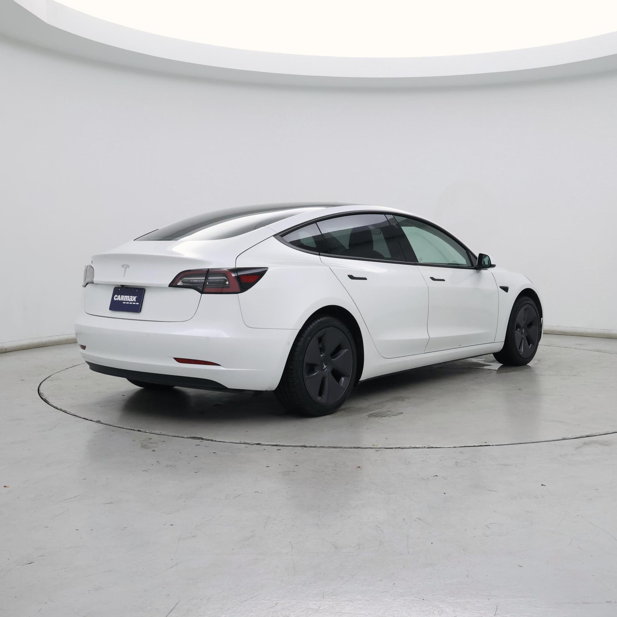 Thumbnail: 2022 Tesla Model 3 - 8