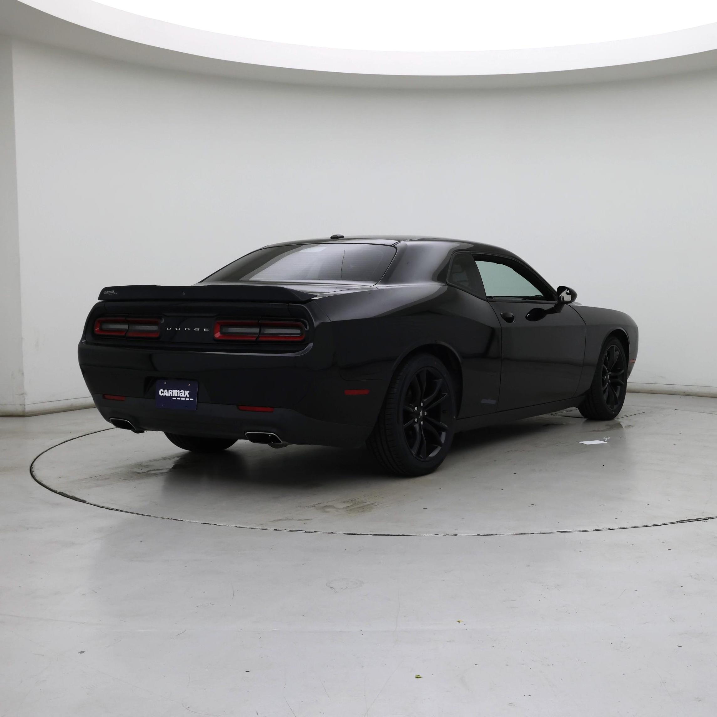 Thumbnail: 2018 Dodge Challenger - 8