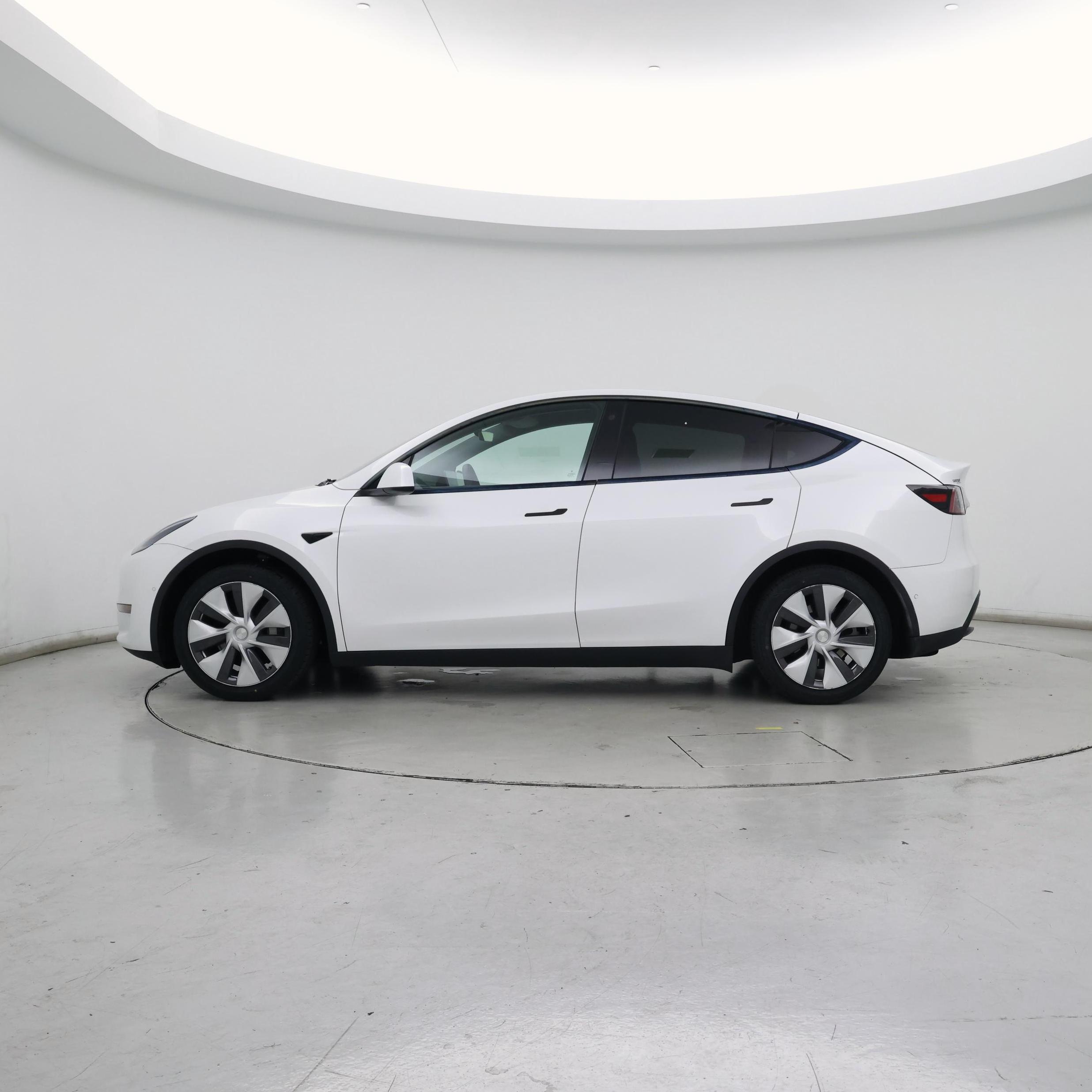 Thumbnail: 2021 Tesla Model Y - 3
