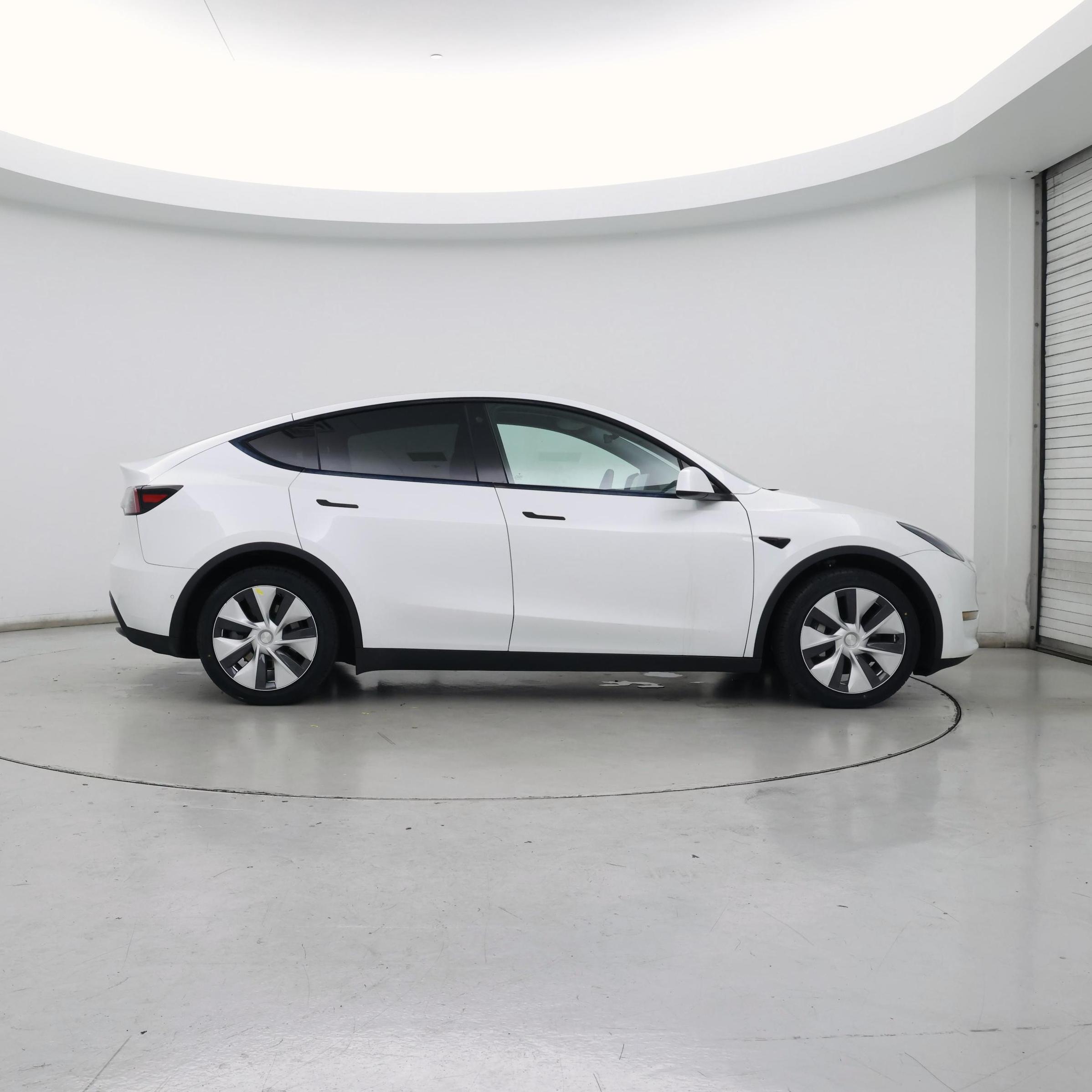 Thumbnail: 2021 Tesla Model Y - 7