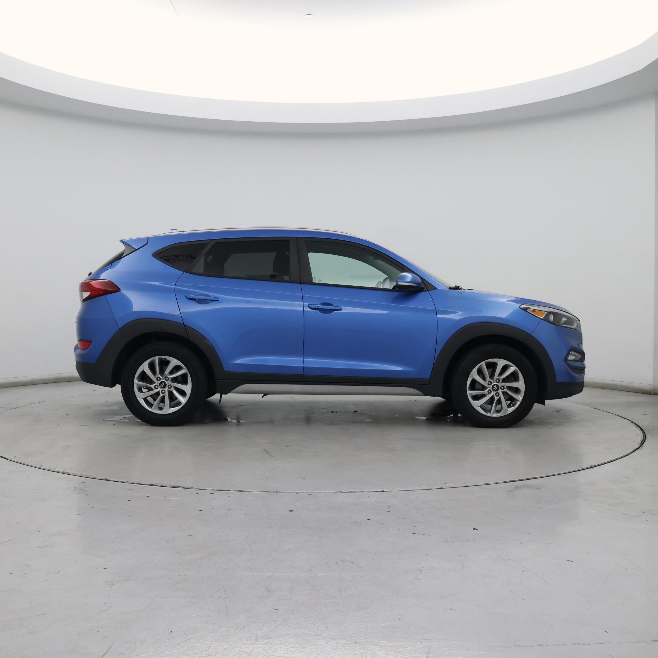 Thumbnail: 2017 Hyundai Tucson - 7