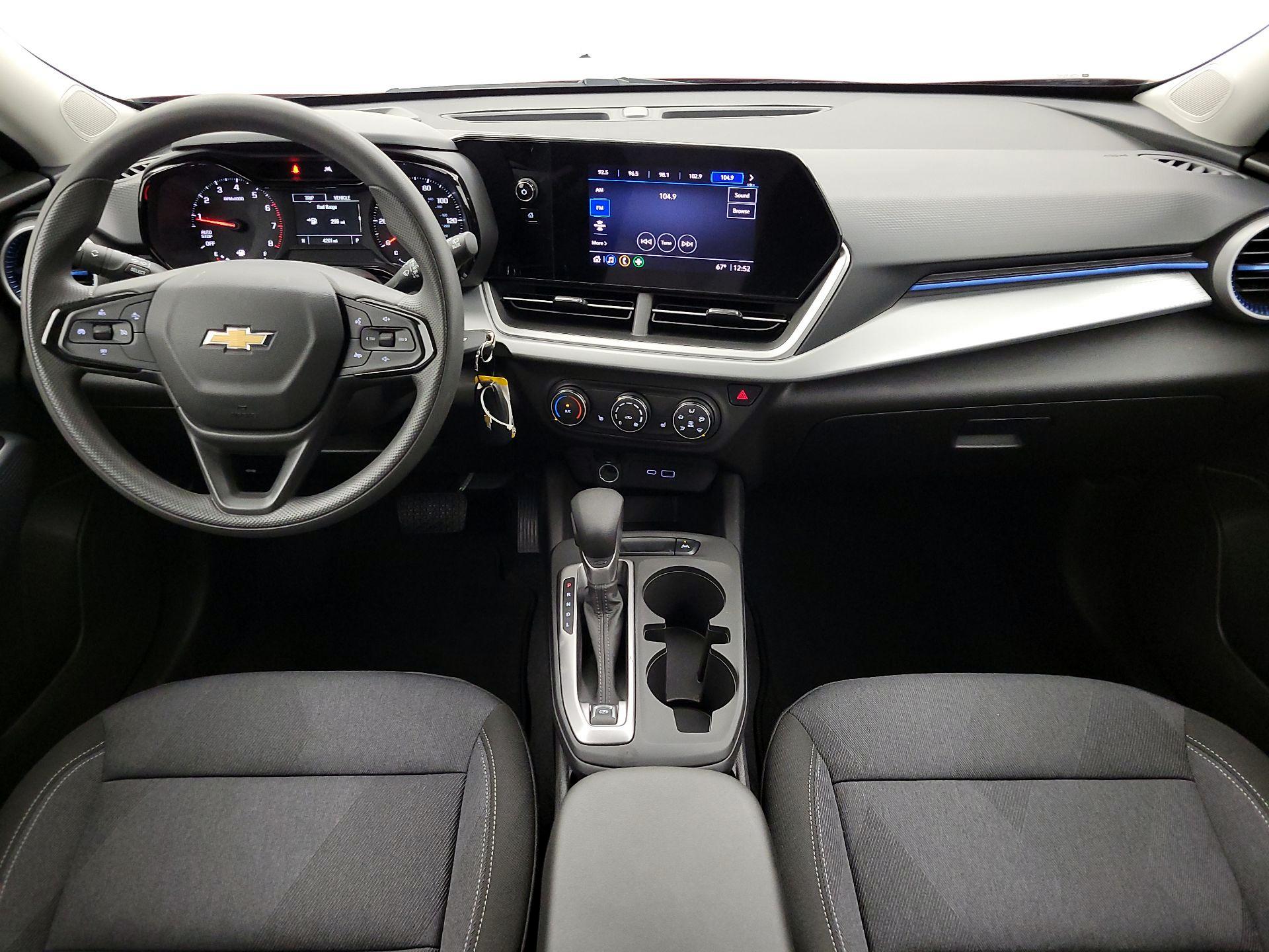 Thumbnail: 2024 Chevrolet Trax - 9