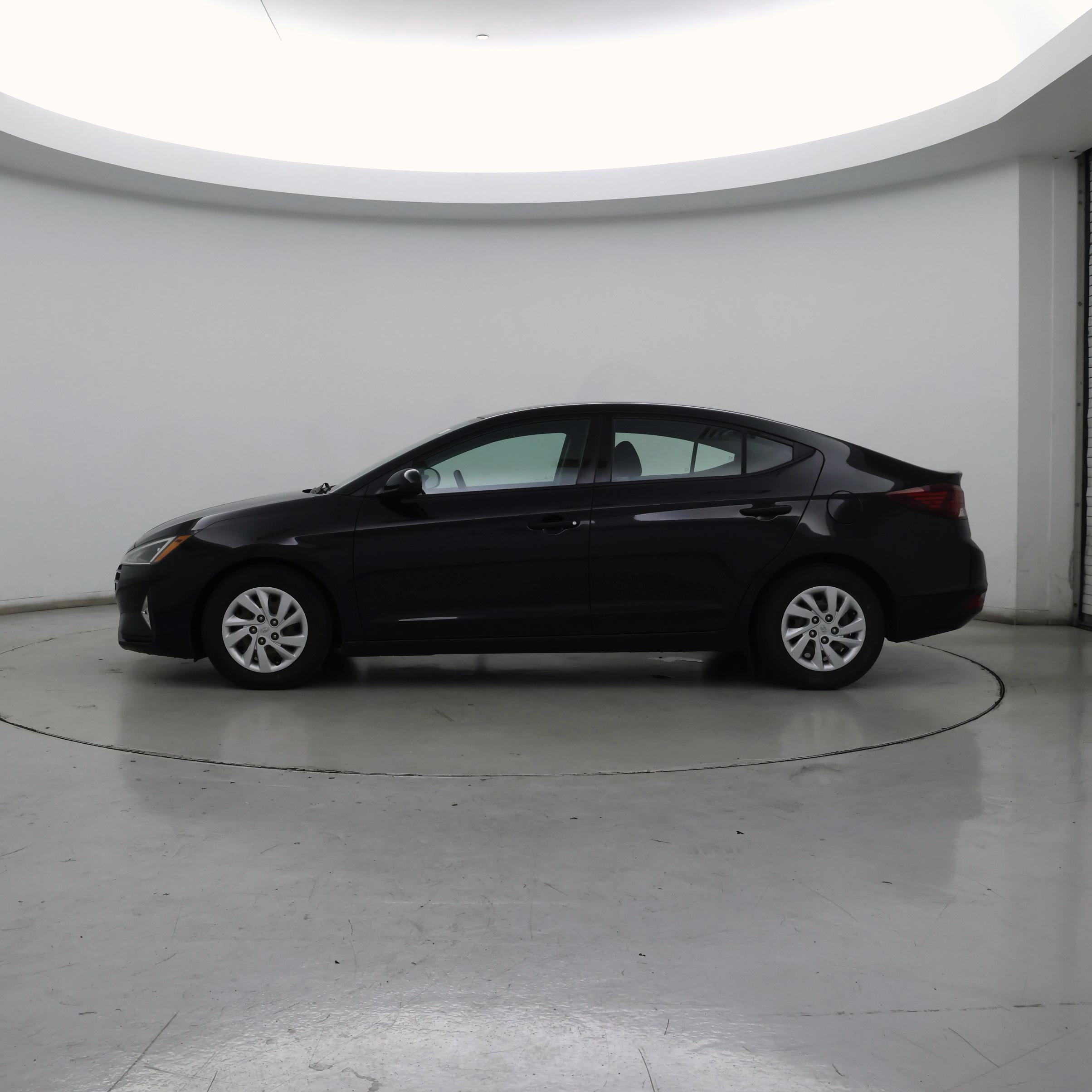 Thumbnail: 2020 Hyundai Elantra - 3