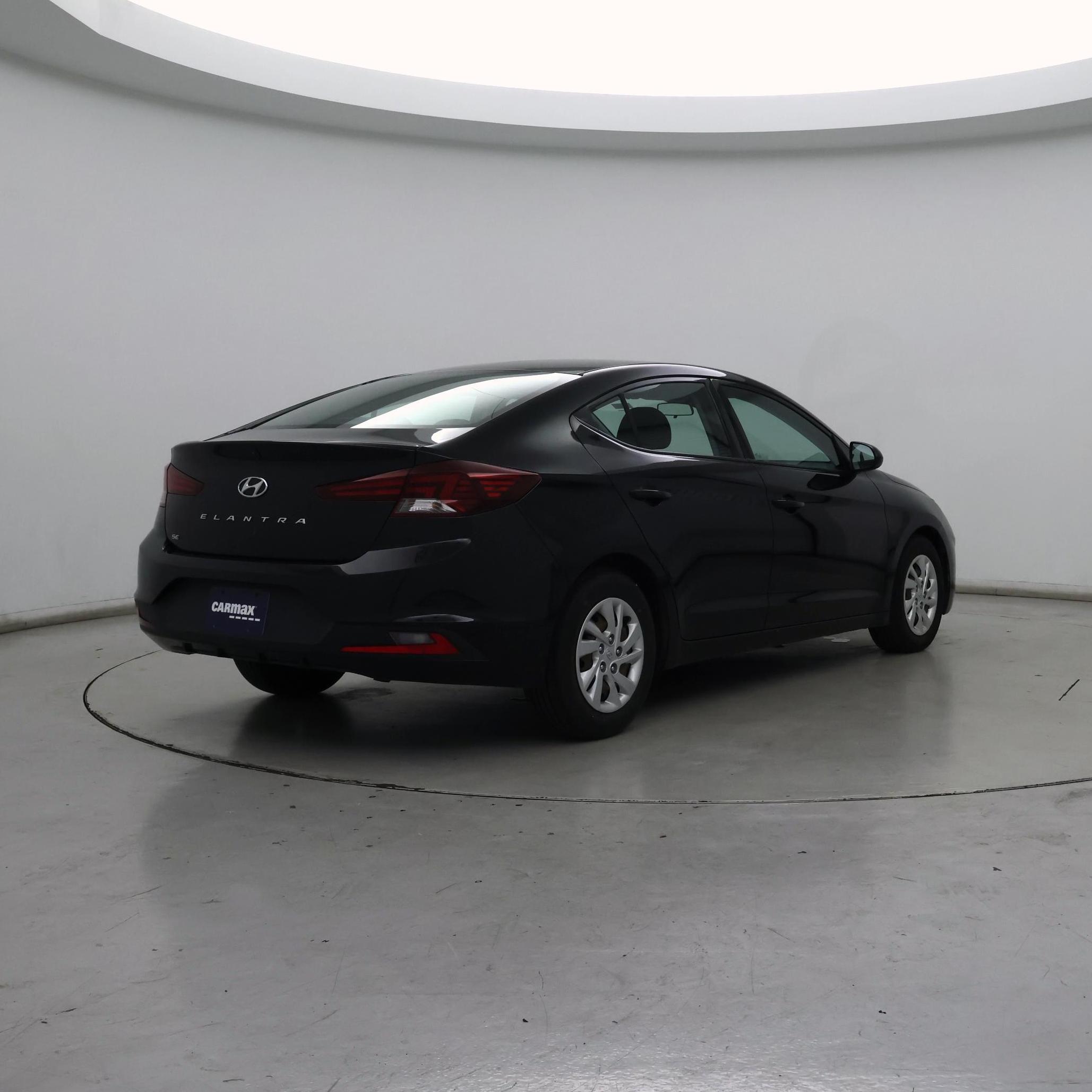 Thumbnail: 2020 Hyundai Elantra - 8