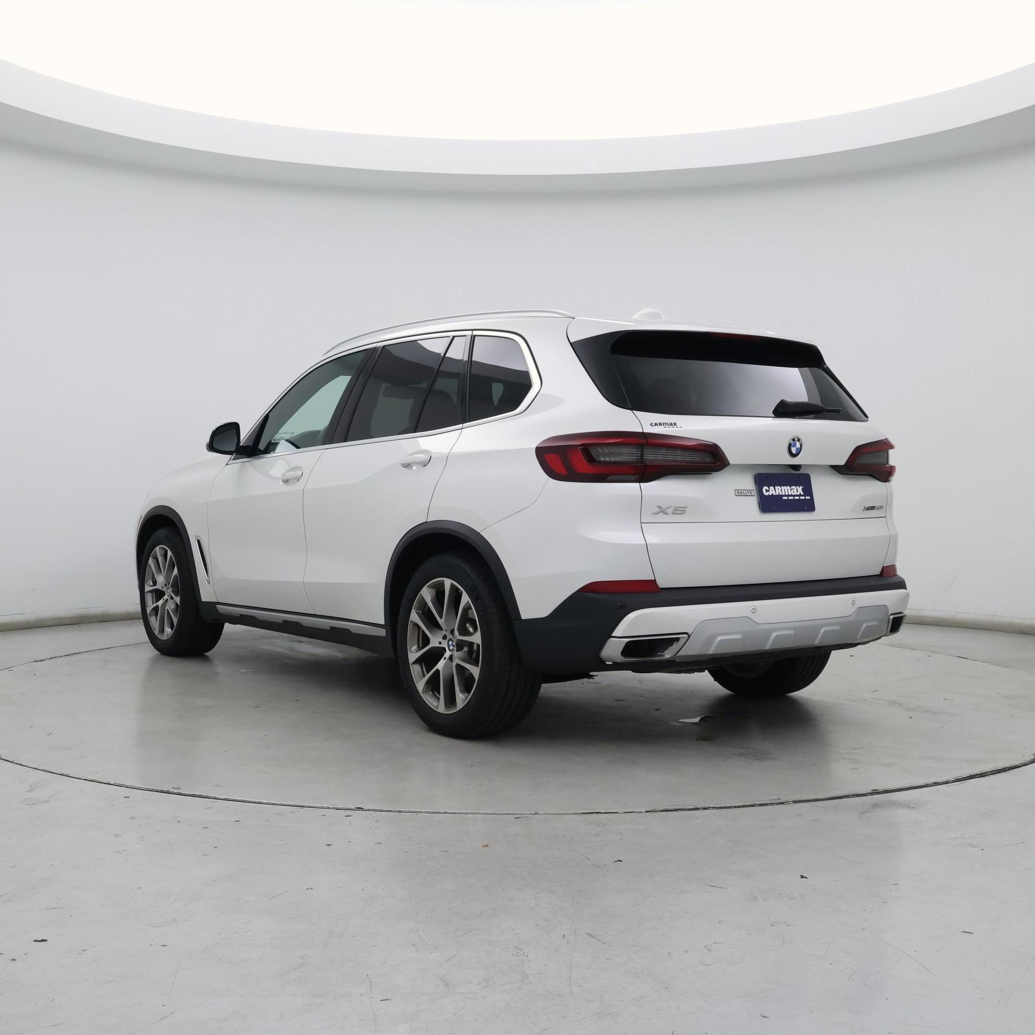 Thumbnail: 2022 BMW X5 - 2