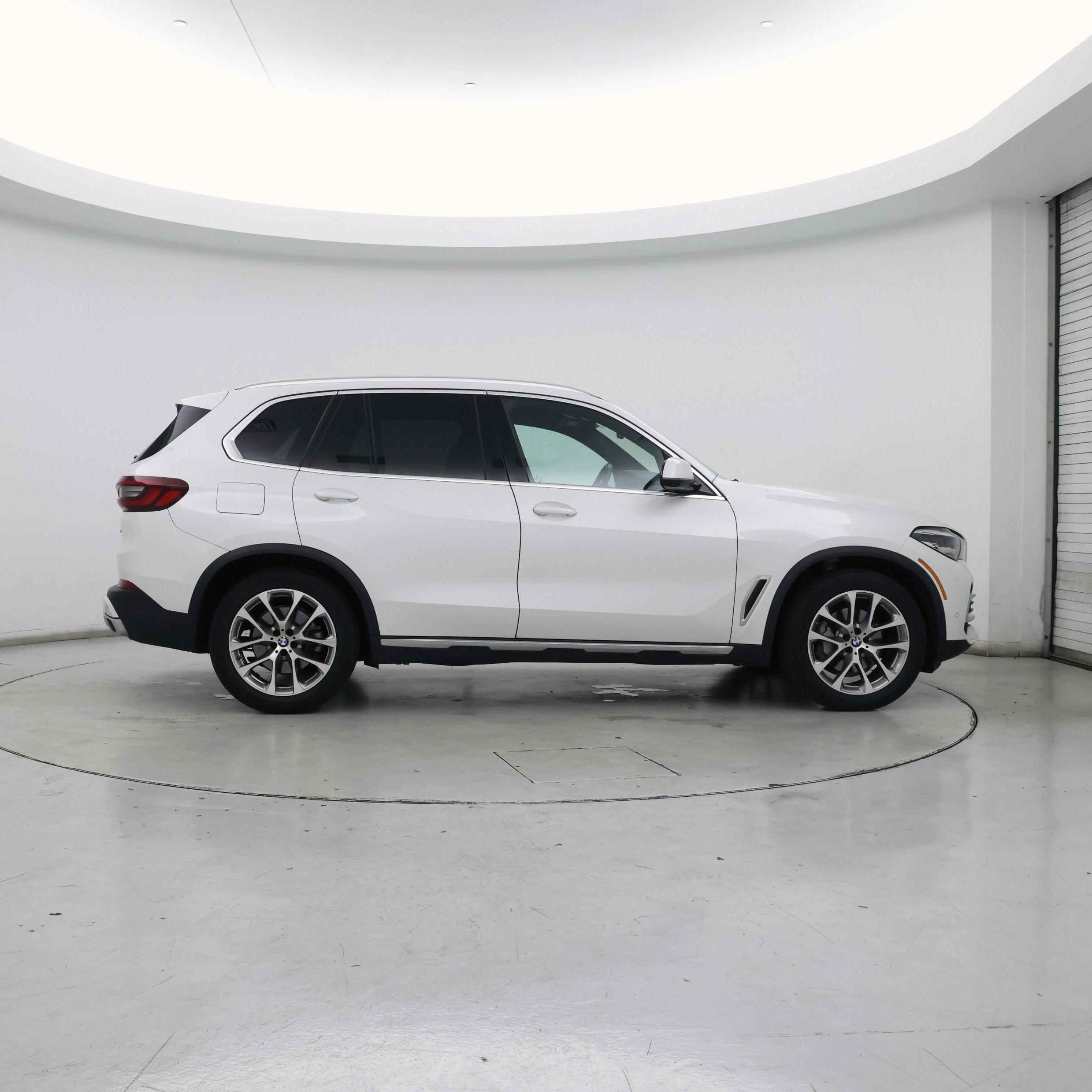 Thumbnail: 2022 BMW X5 - 7