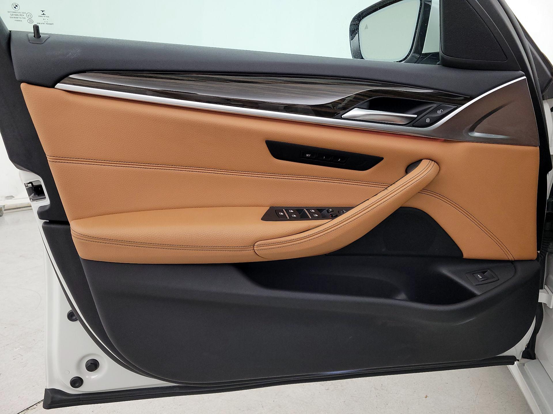 Thumbnail: 2019 BMW 5 Series - 12