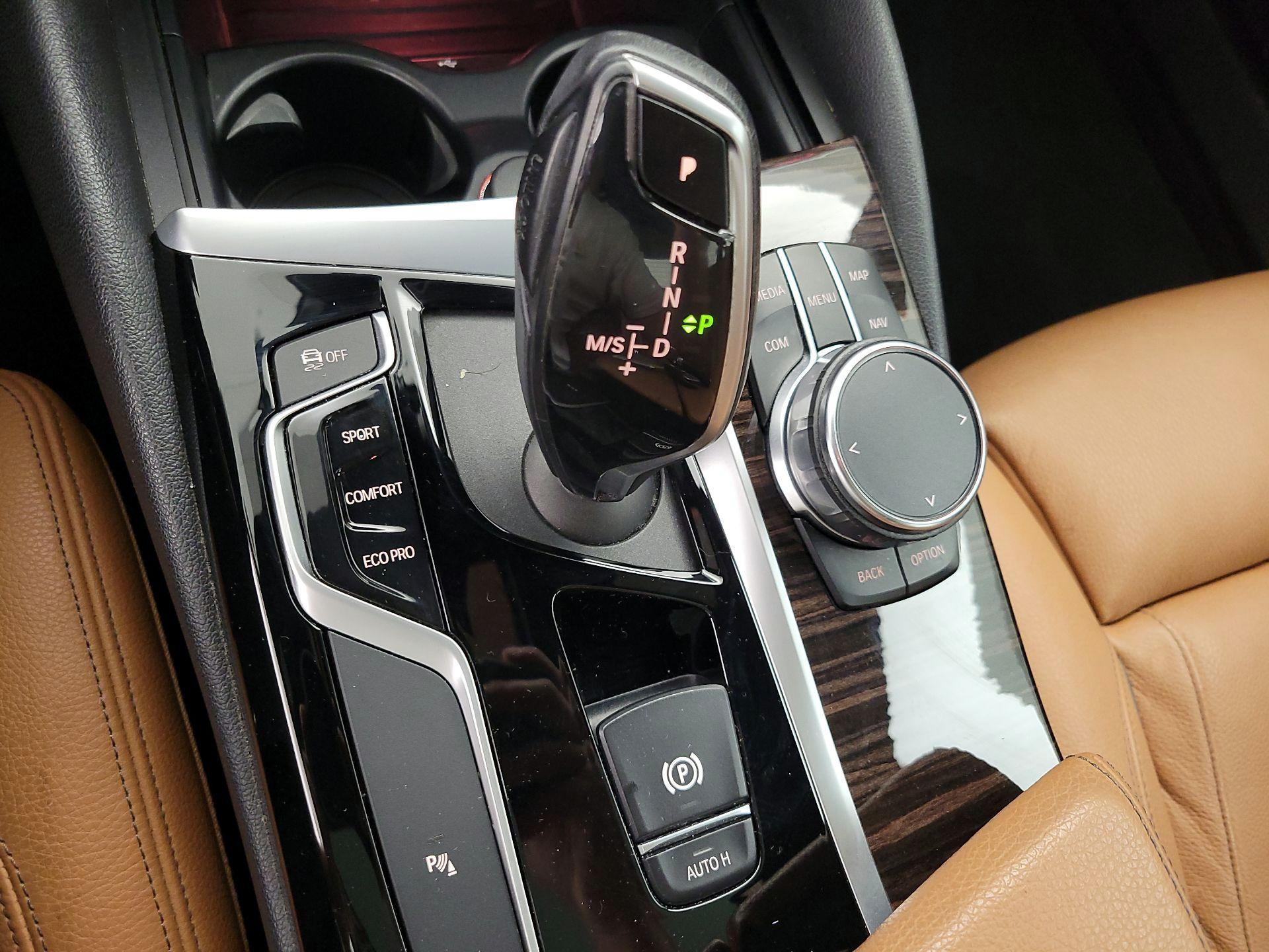 Thumbnail: 2019 BMW 5 Series - 18