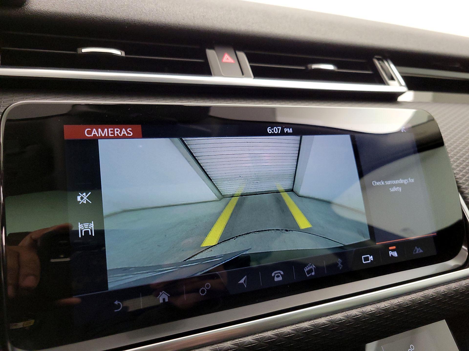 Thumbnail: 2019 Land Rover Range Rover Velar - 15